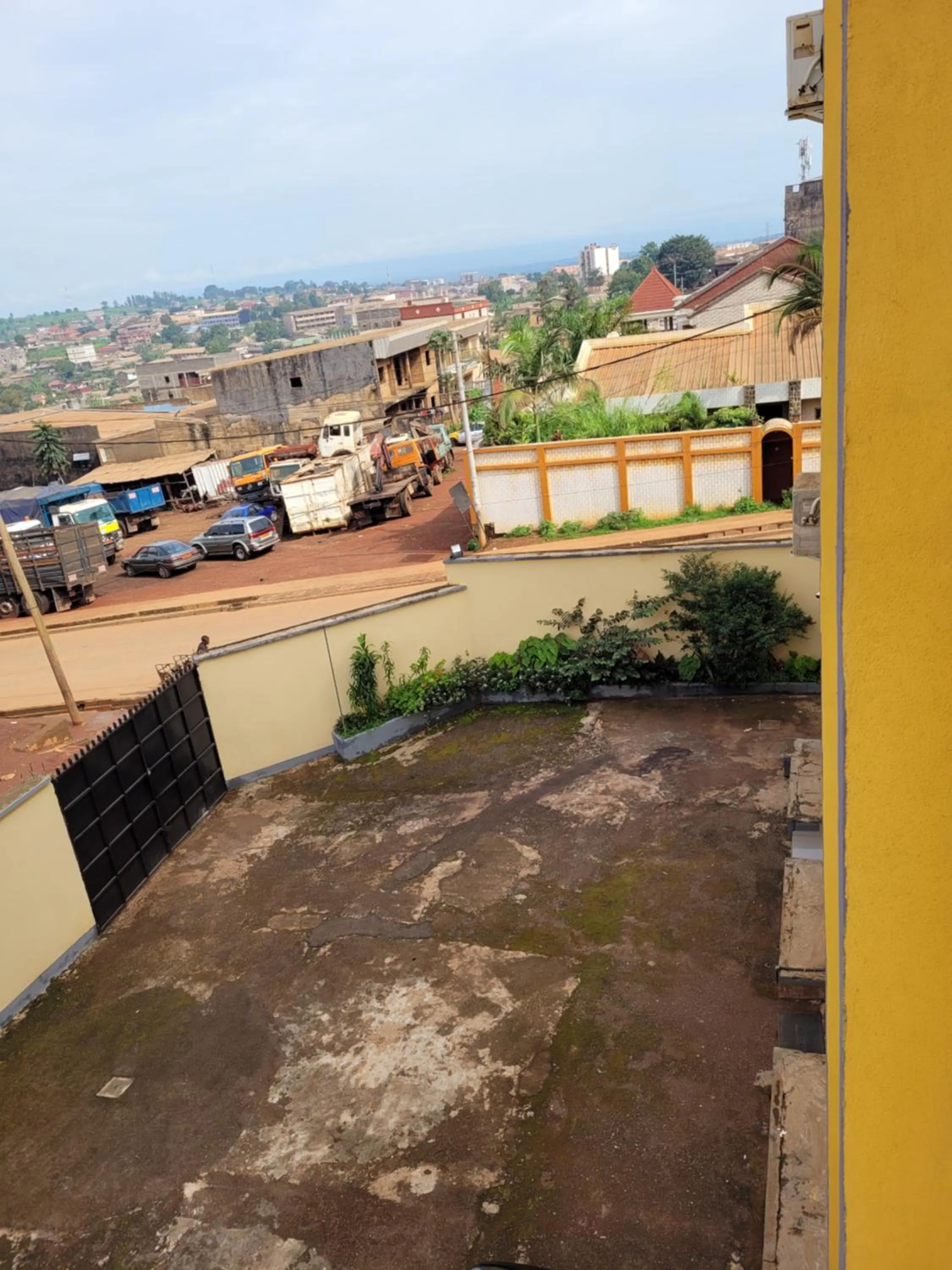 Inner courtyard view in Hôtel Altitel