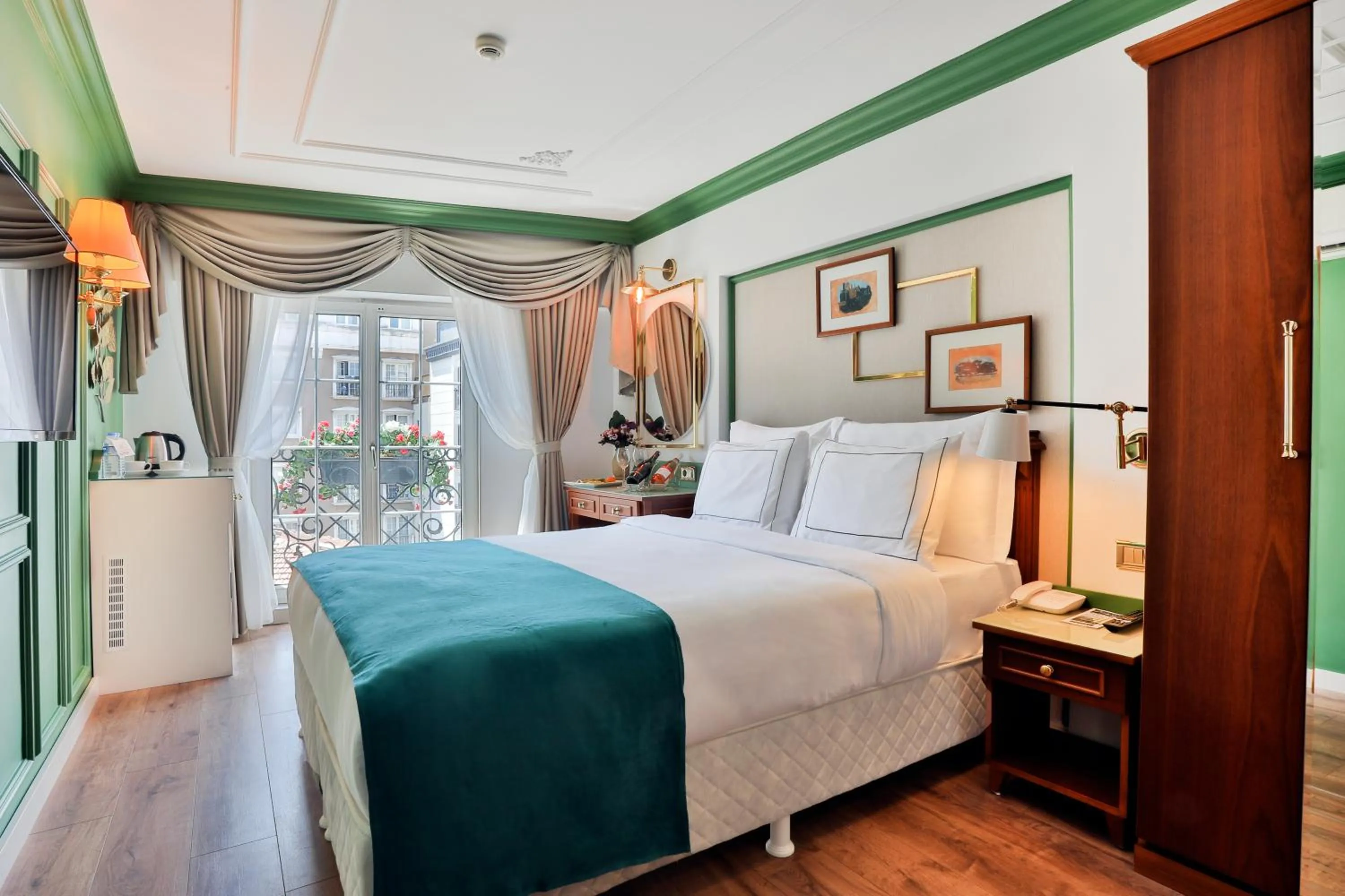 Photo of the whole room, Bed in Orient Express & Spa by Orka Hotels