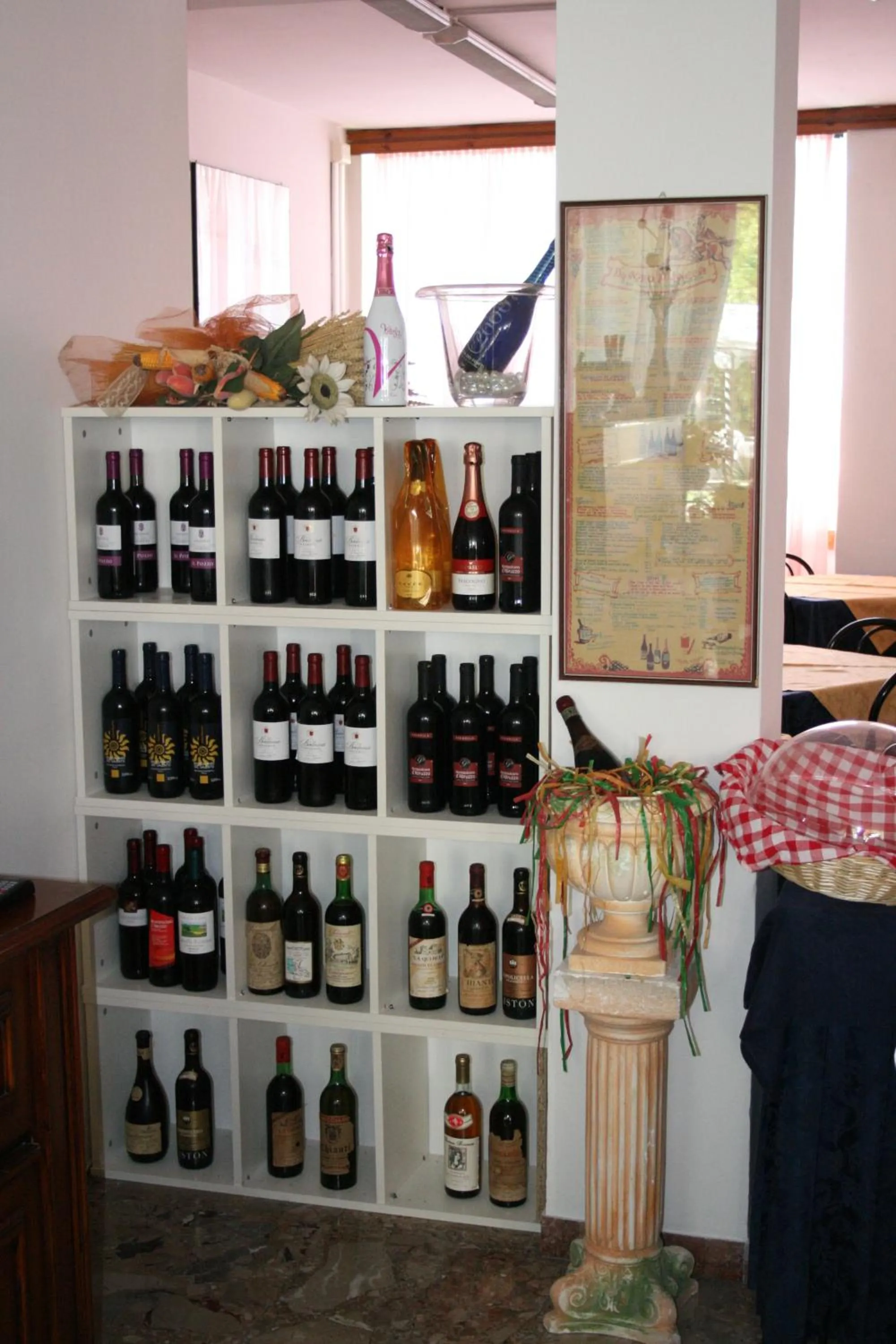 Restaurant/places to eat in Hotel Roxy Floridiana