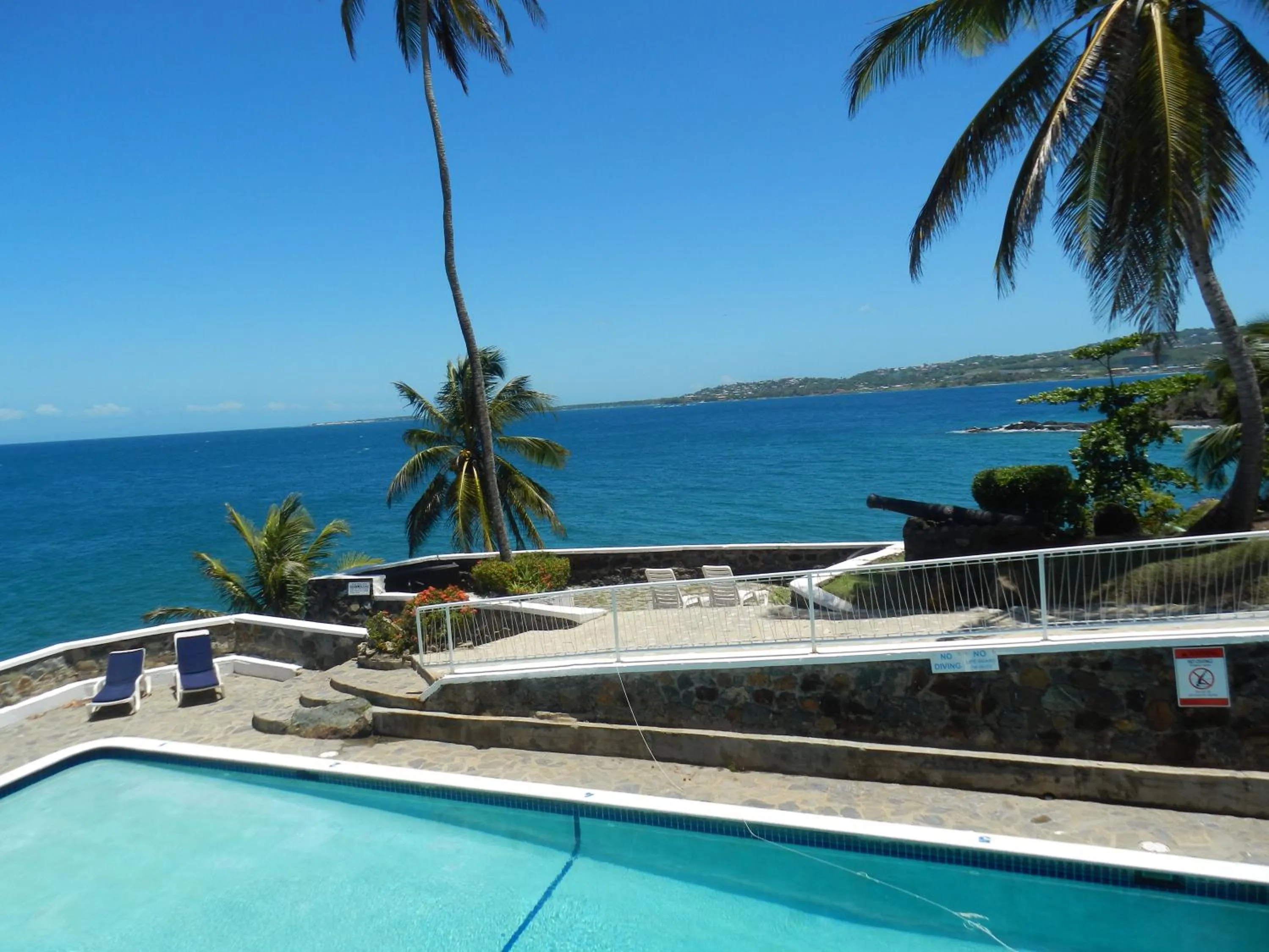 Day in Blue Haven Hotel - Bacolet Bay - Tobago