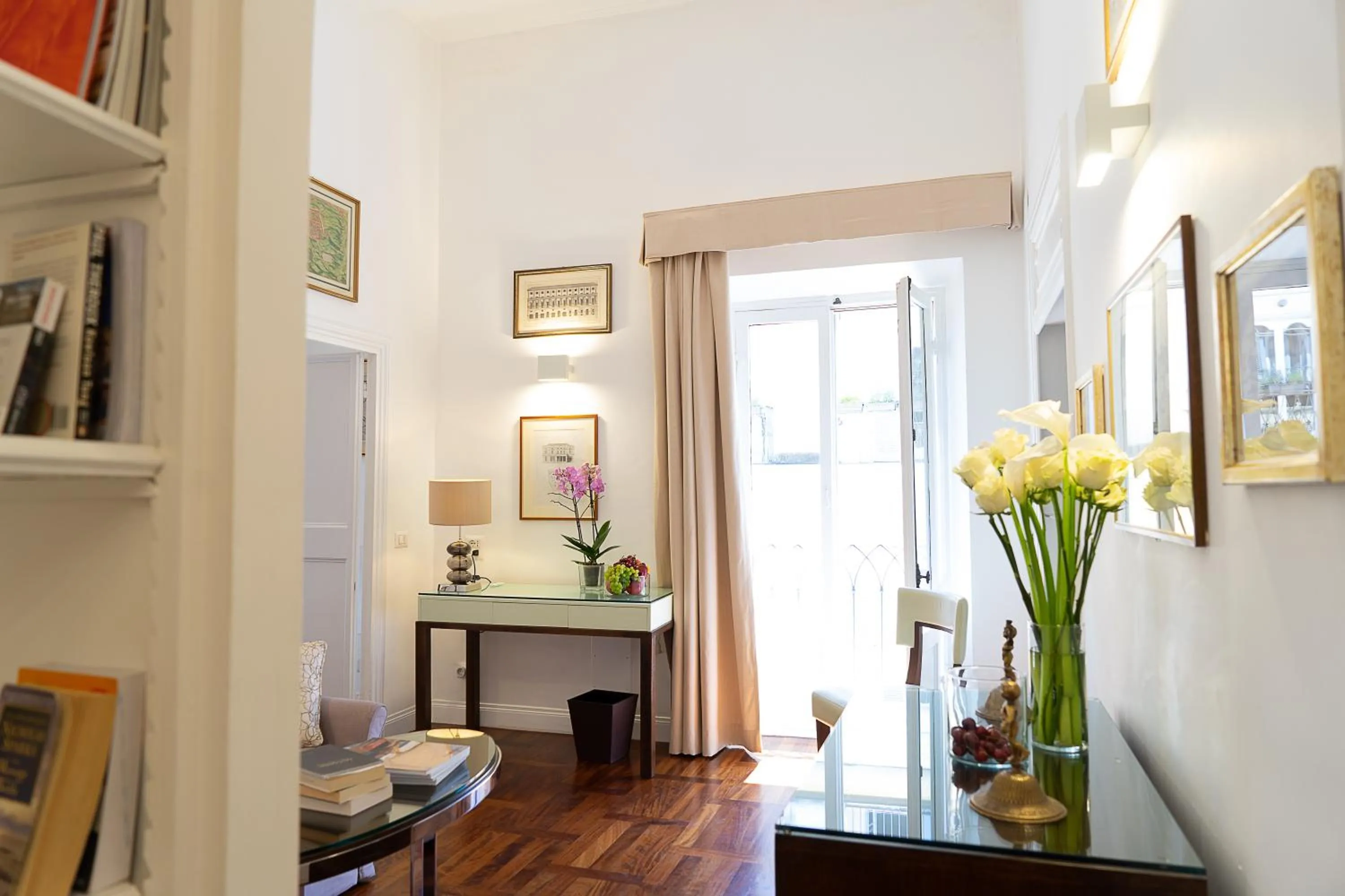 Living room in Babuino 79