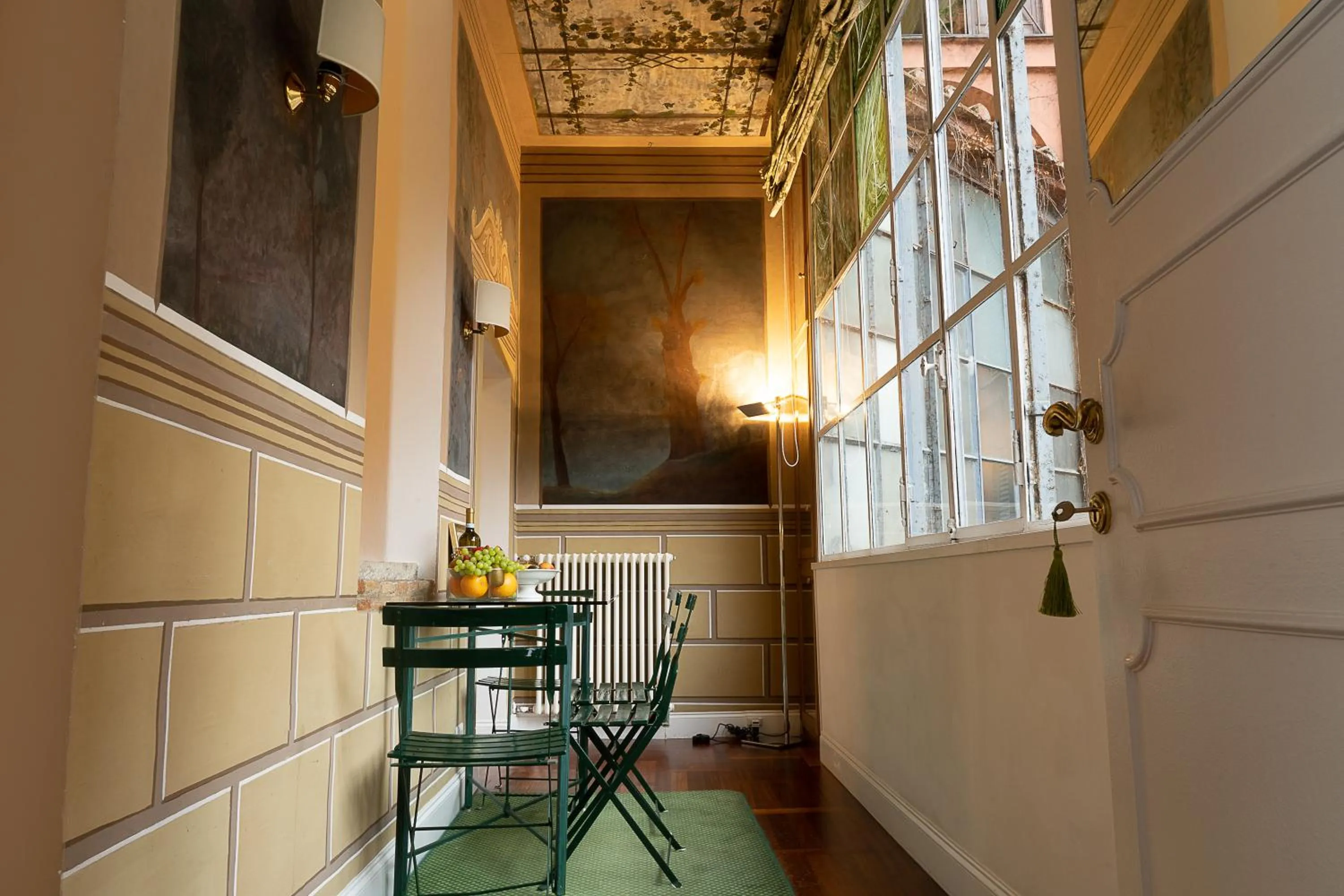 Dining area in Babuino 79