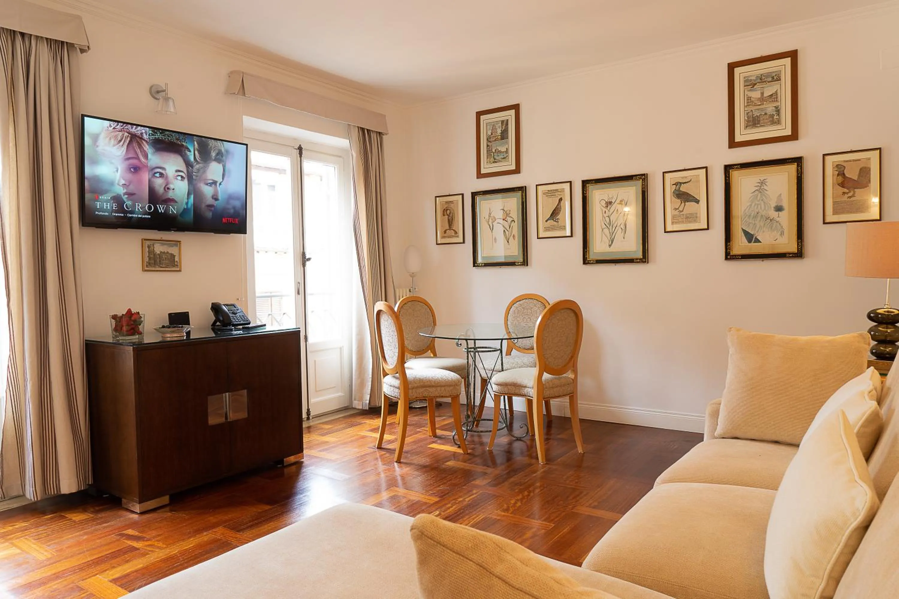 Living room in Babuino 79