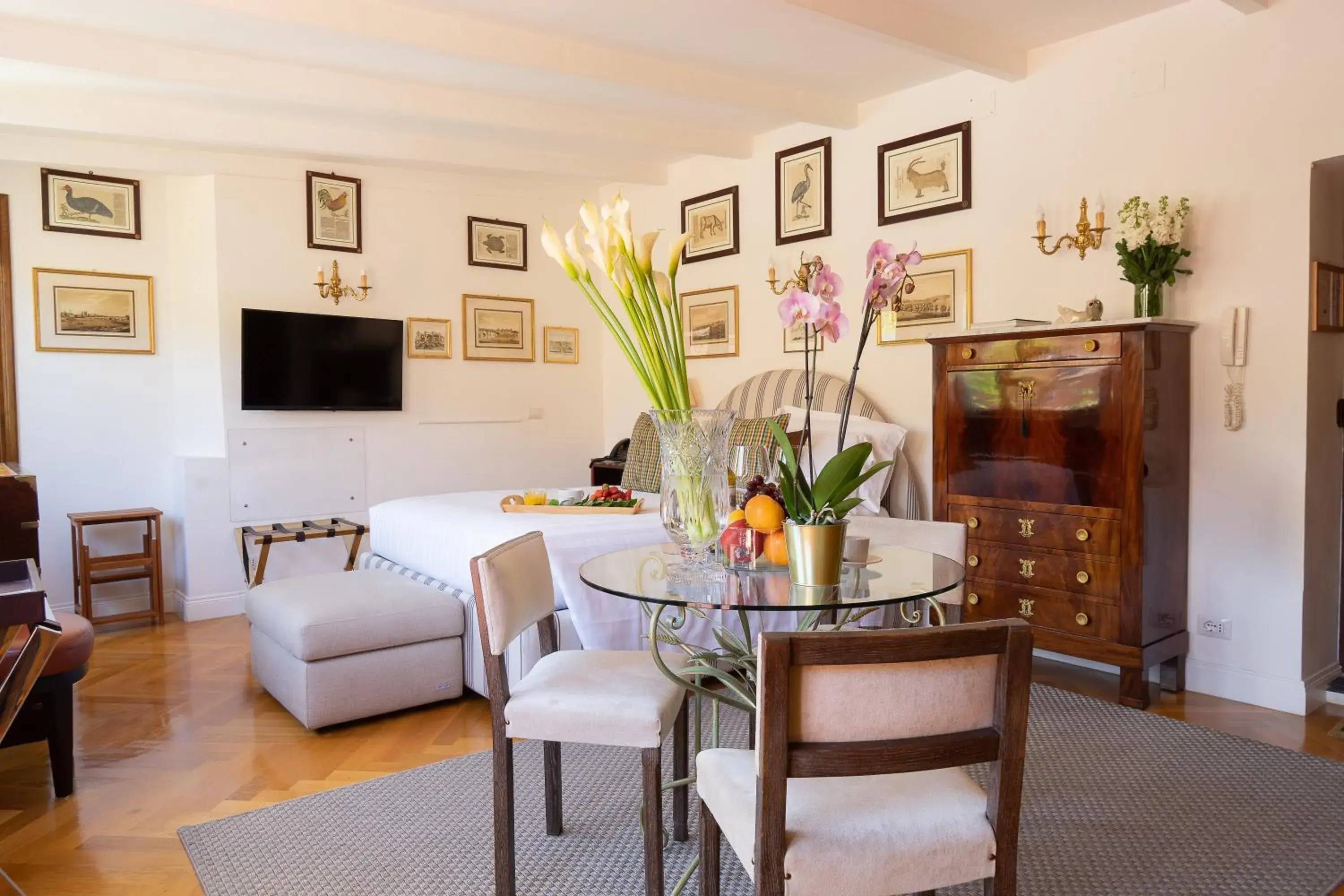 Superior Studio with Jacuzzi in Babuino 79 Superior Studio with Jacuzzi in Babuino 79