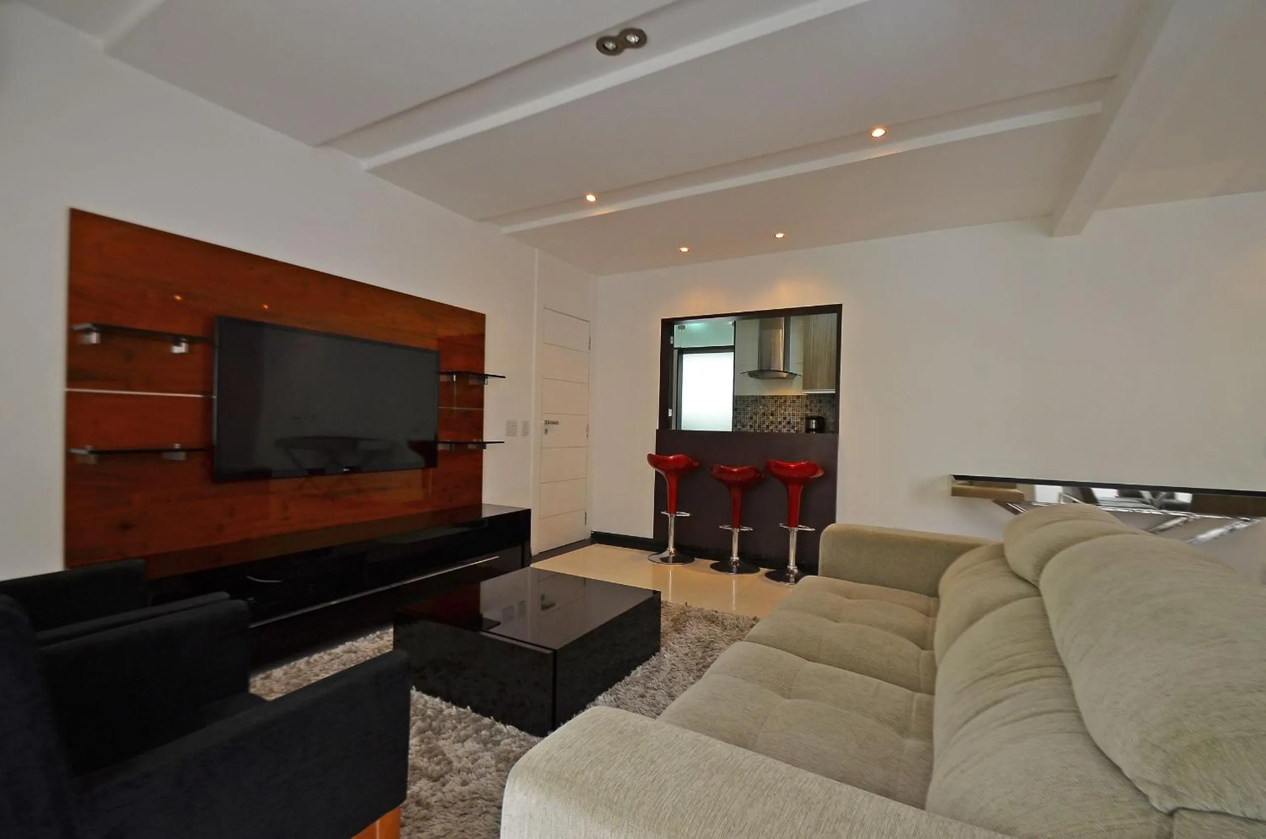 Photo of the whole room in Confortável 3Qts: Vista Lateral Mar