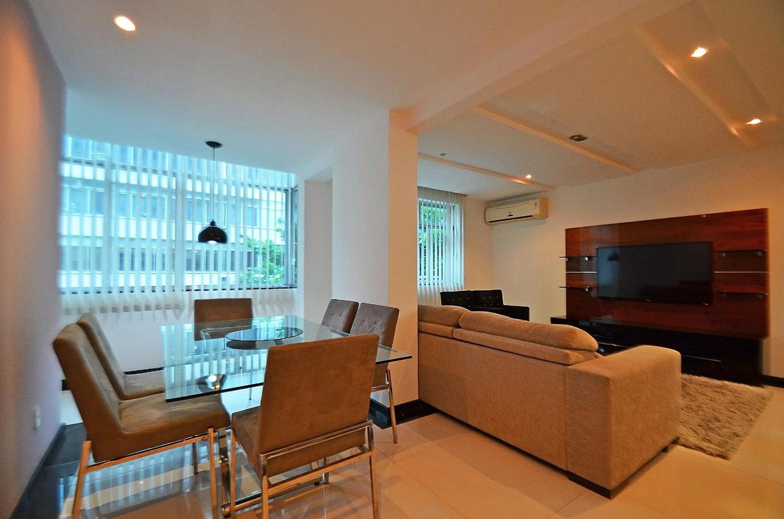 Communal lounge/ TV room in Confortável 3Qts: Vista Lateral Mar