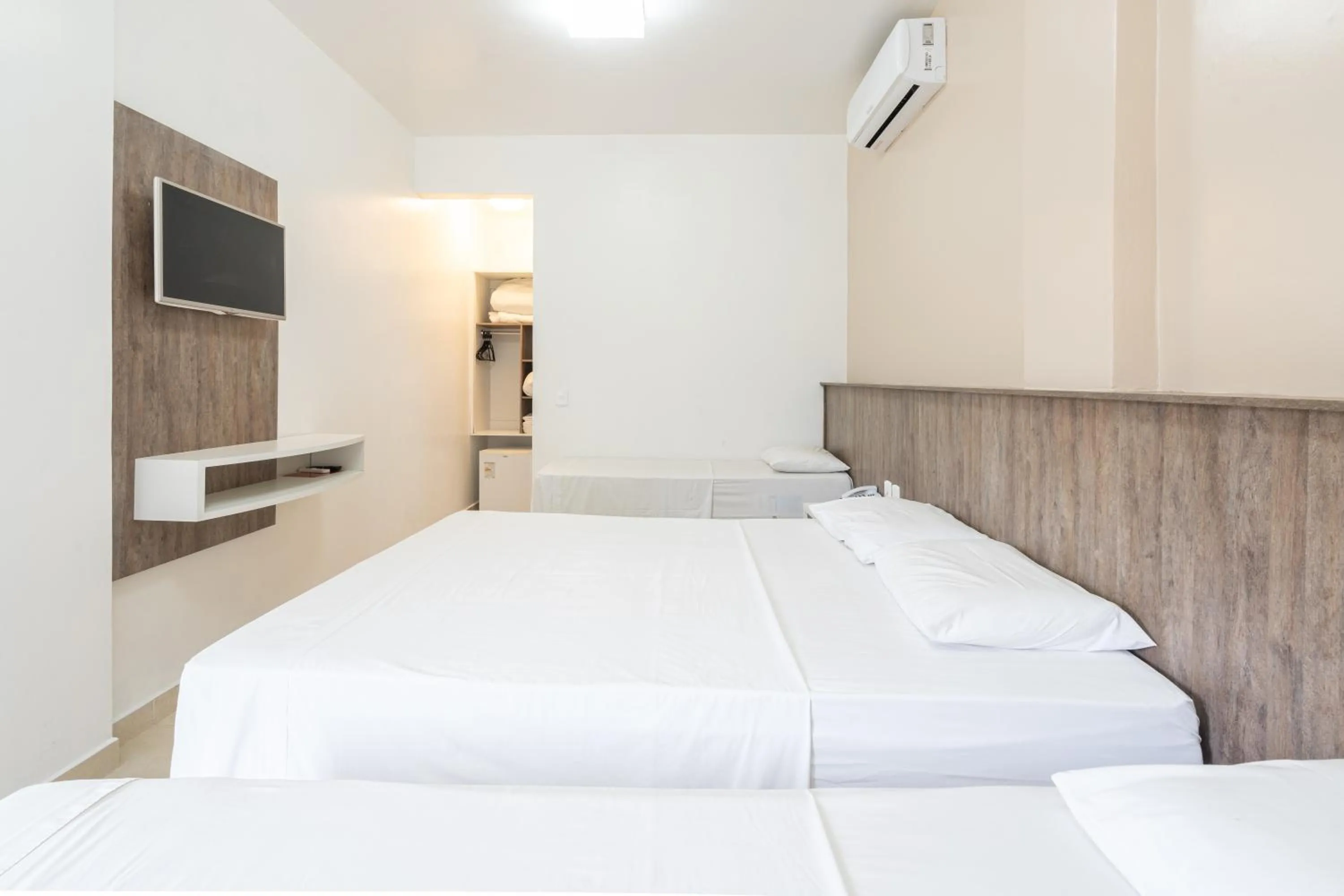 Bed in Pousada Quinta da Baleeira