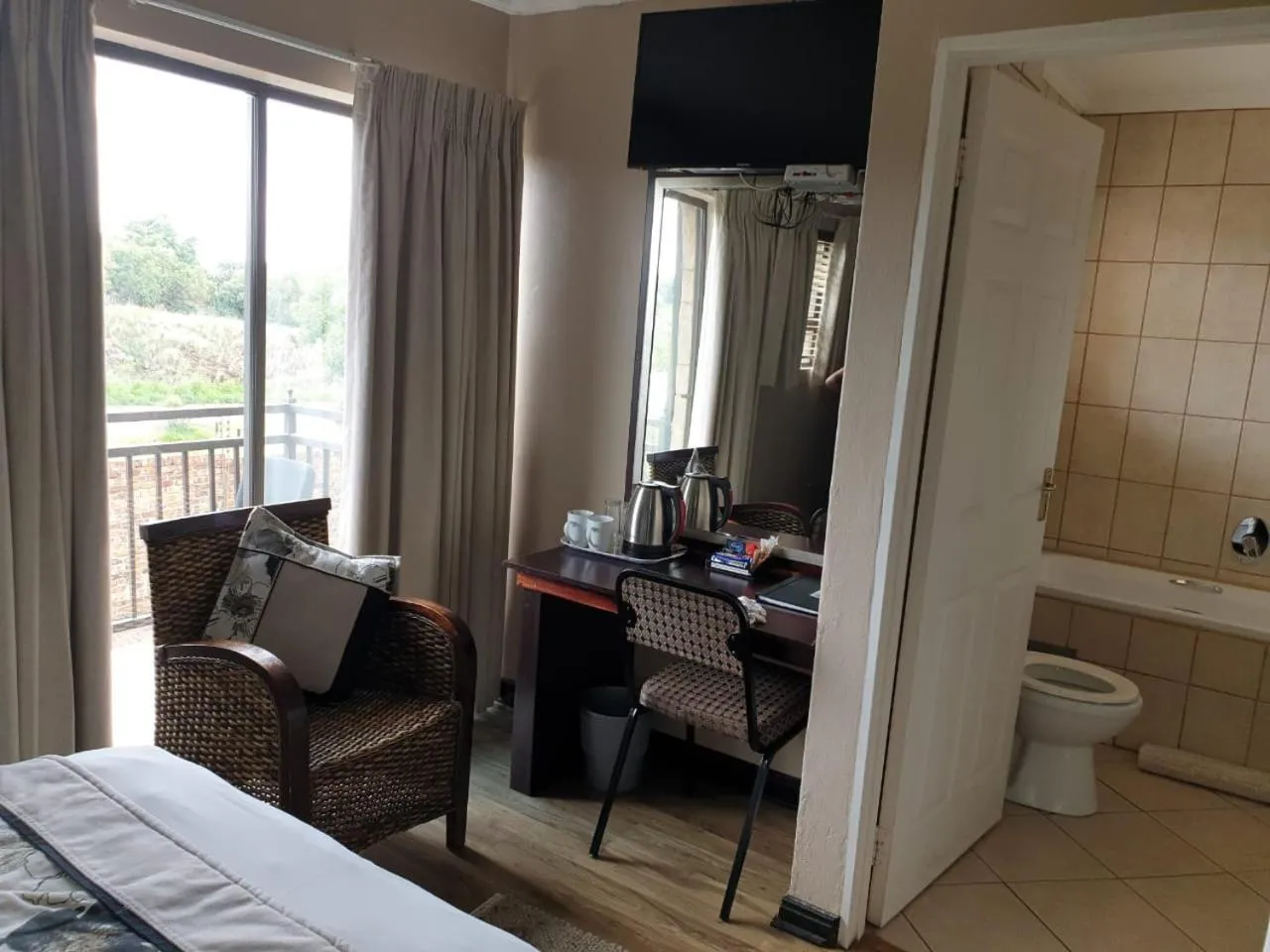 Bed in Tsessebe Guesthouse