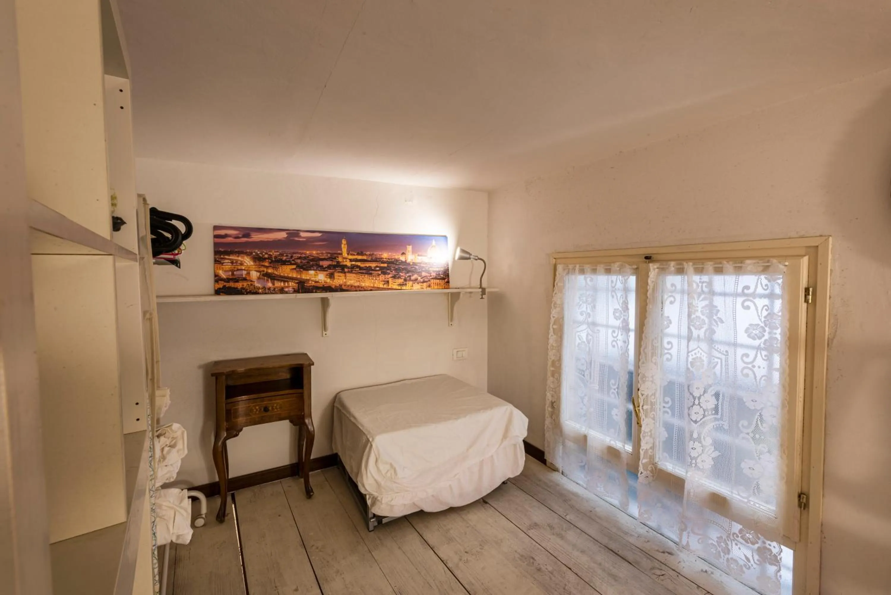 Bed in Florence Hideaway by Mmega