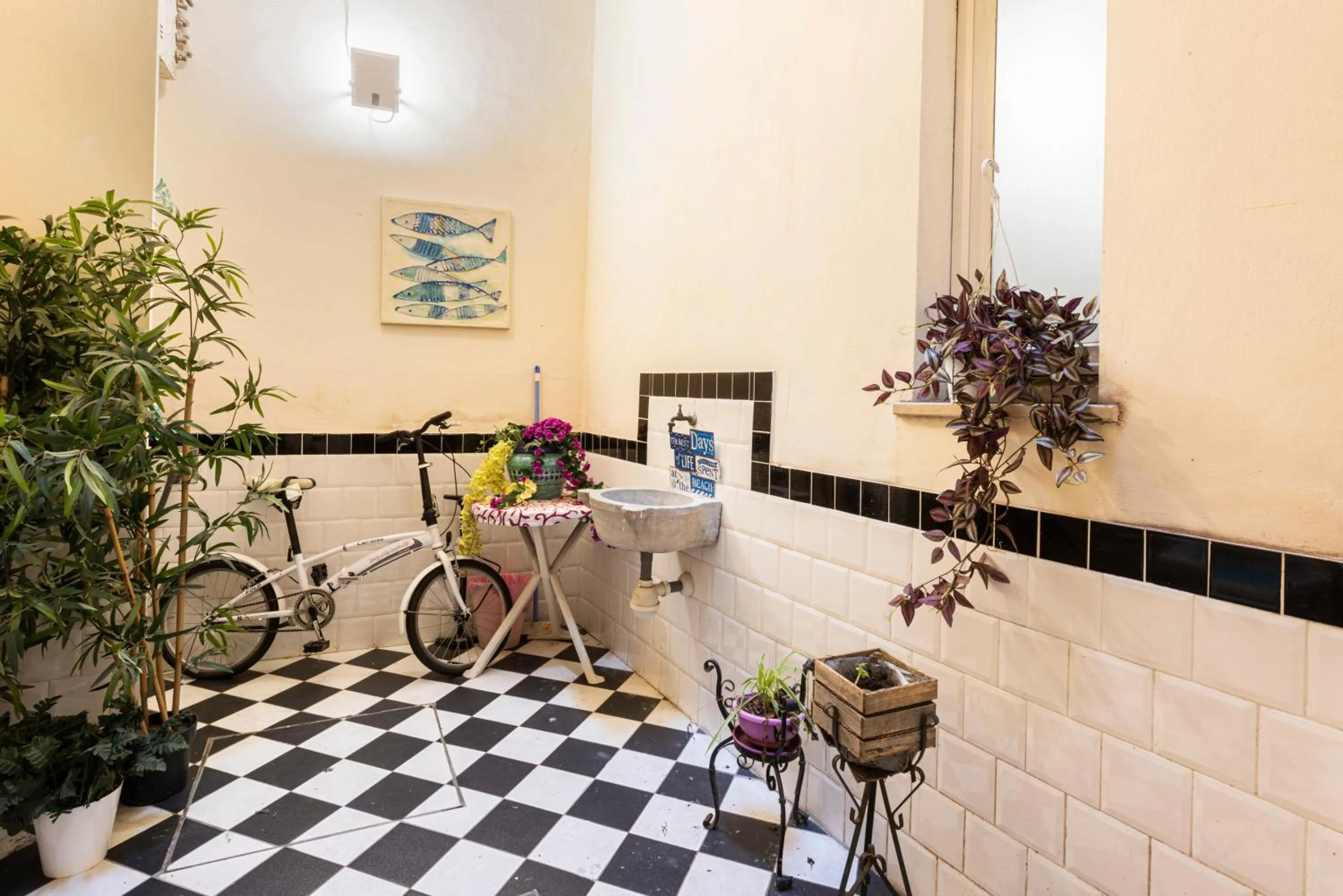 Inner courtyard view in Florence Hideaway by Mmega