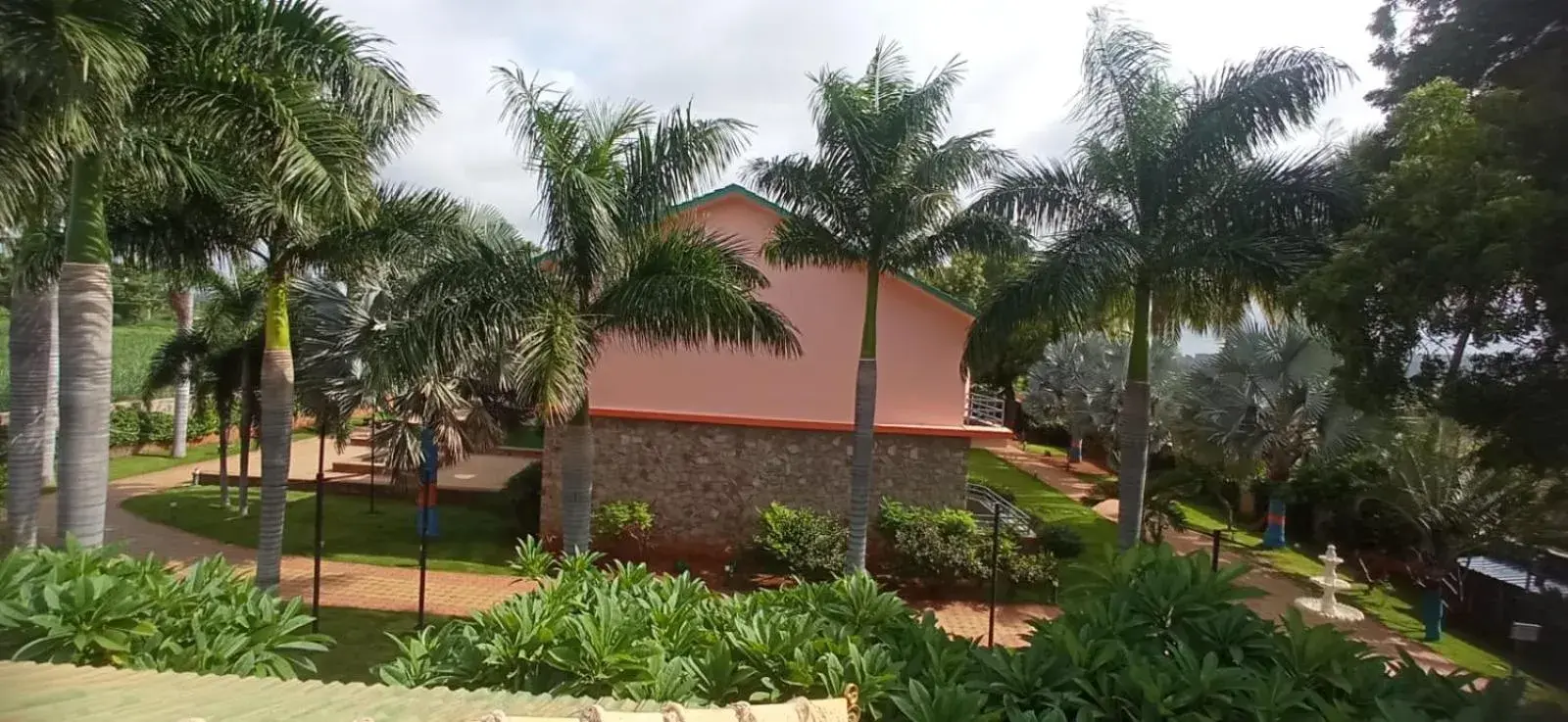 KRISHNA HERITAGE RESORT KRISHNA HERITAGE RESORT