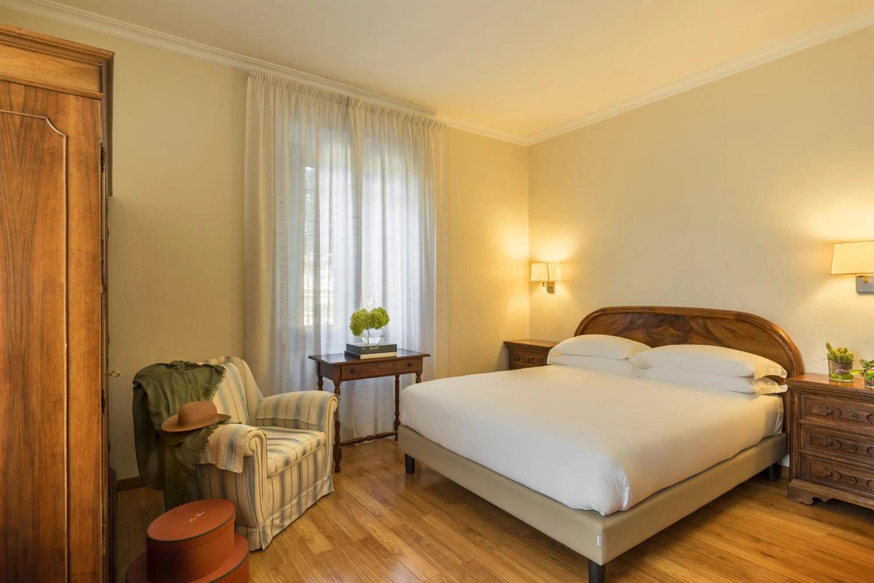 Bed in Albergo La Pace