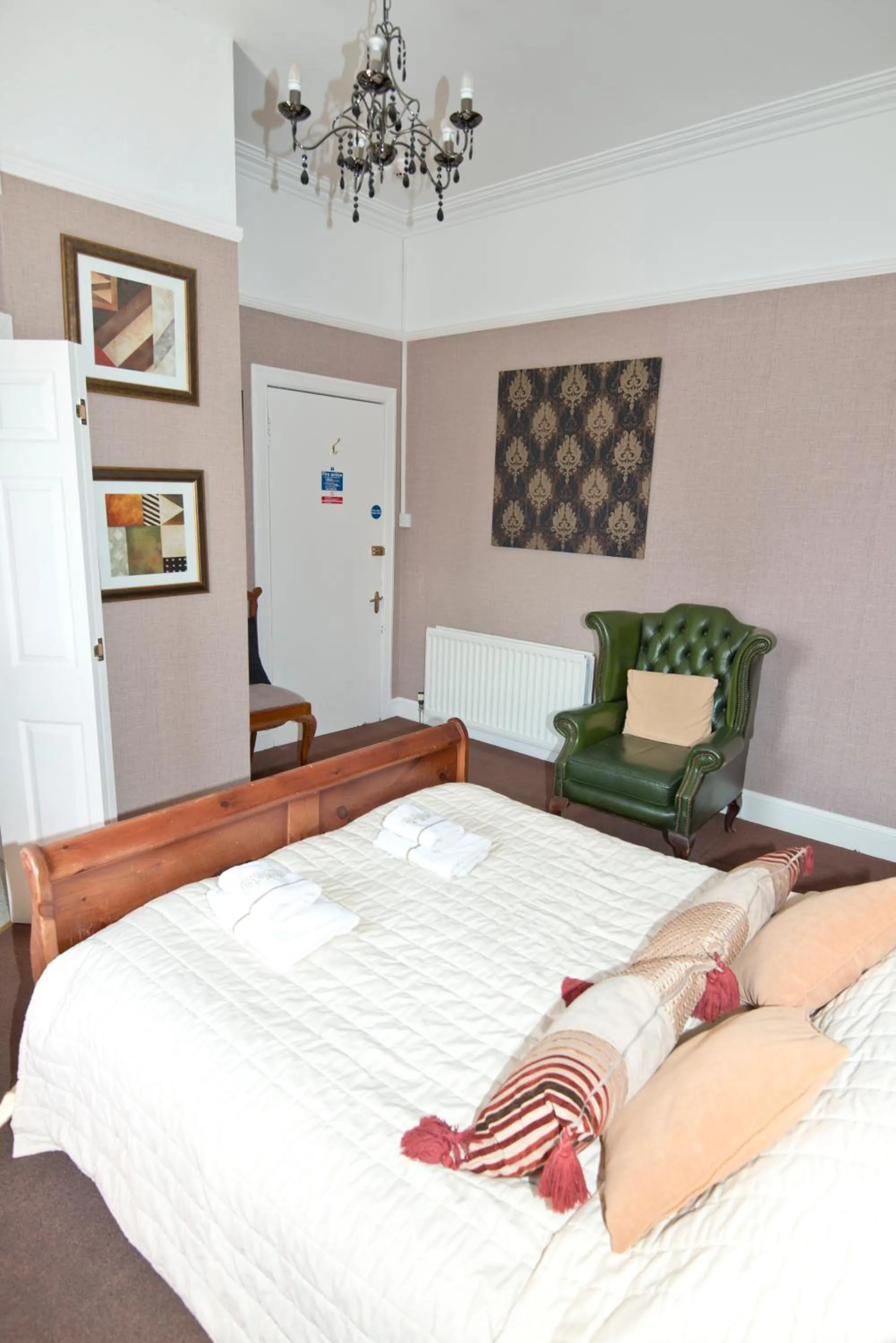 Standard Double Room - single occupancy in Callander Meadows