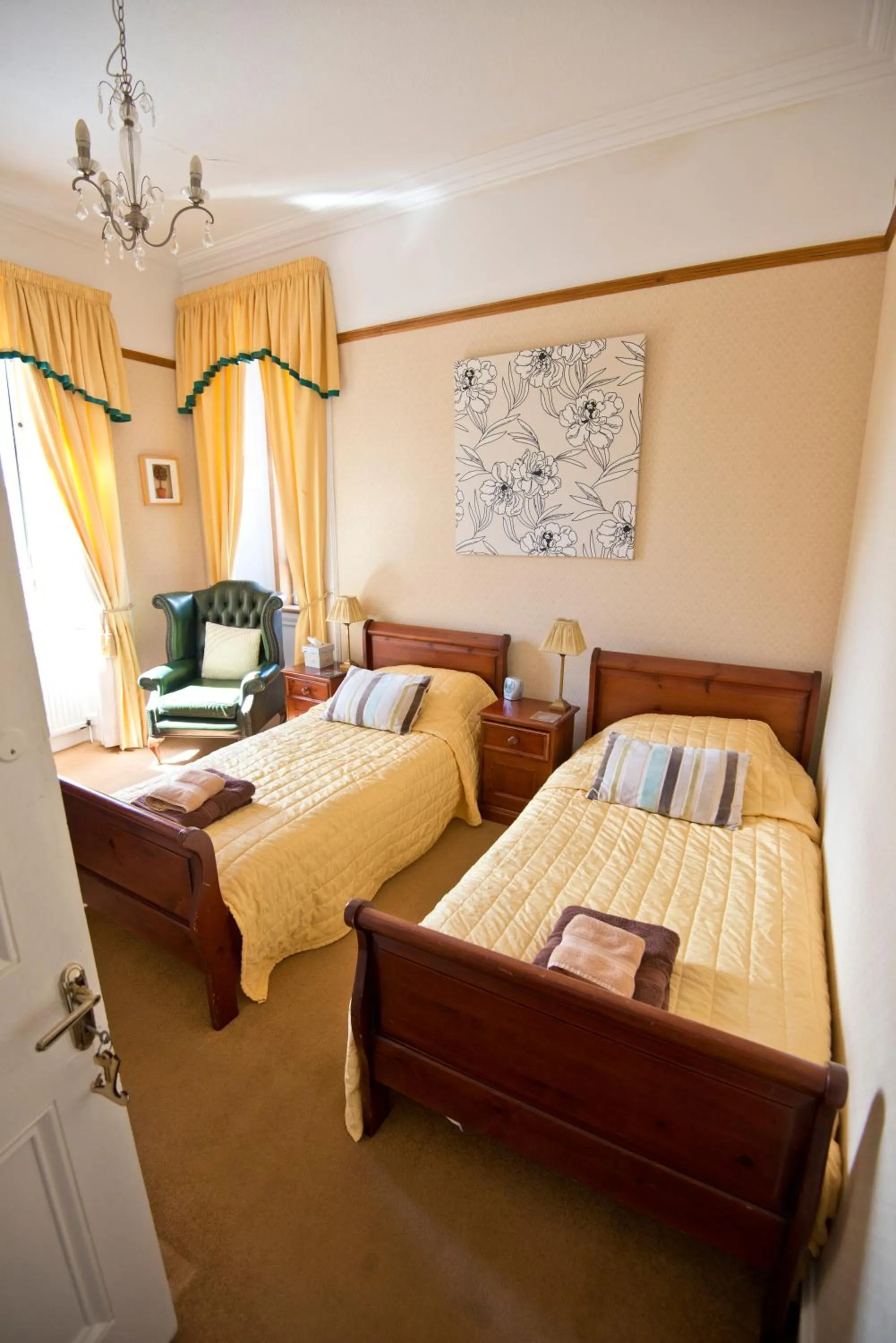 Twin Room in Callander Meadows