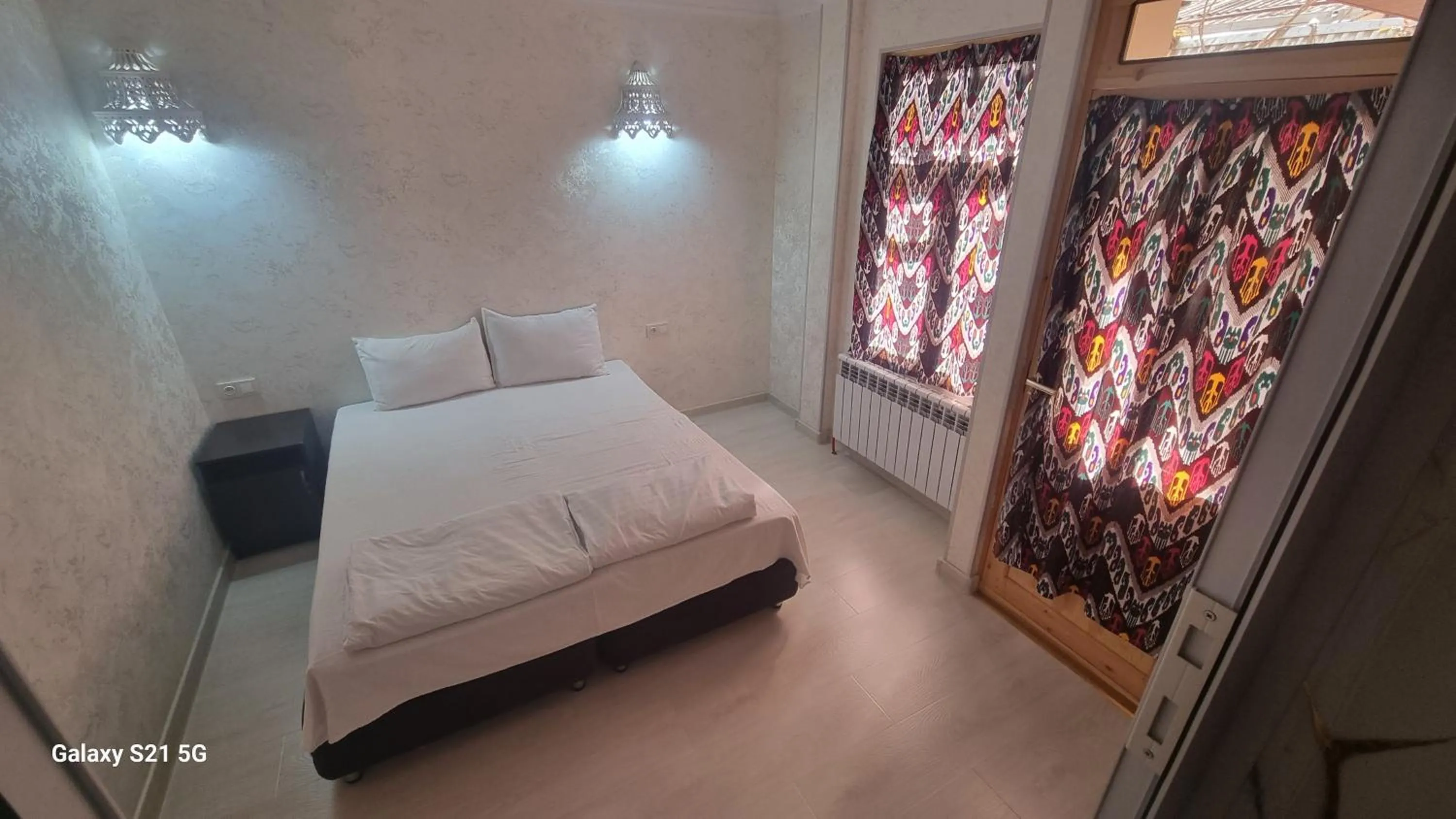 Quadruple Room in Hotel Registon Zargaron