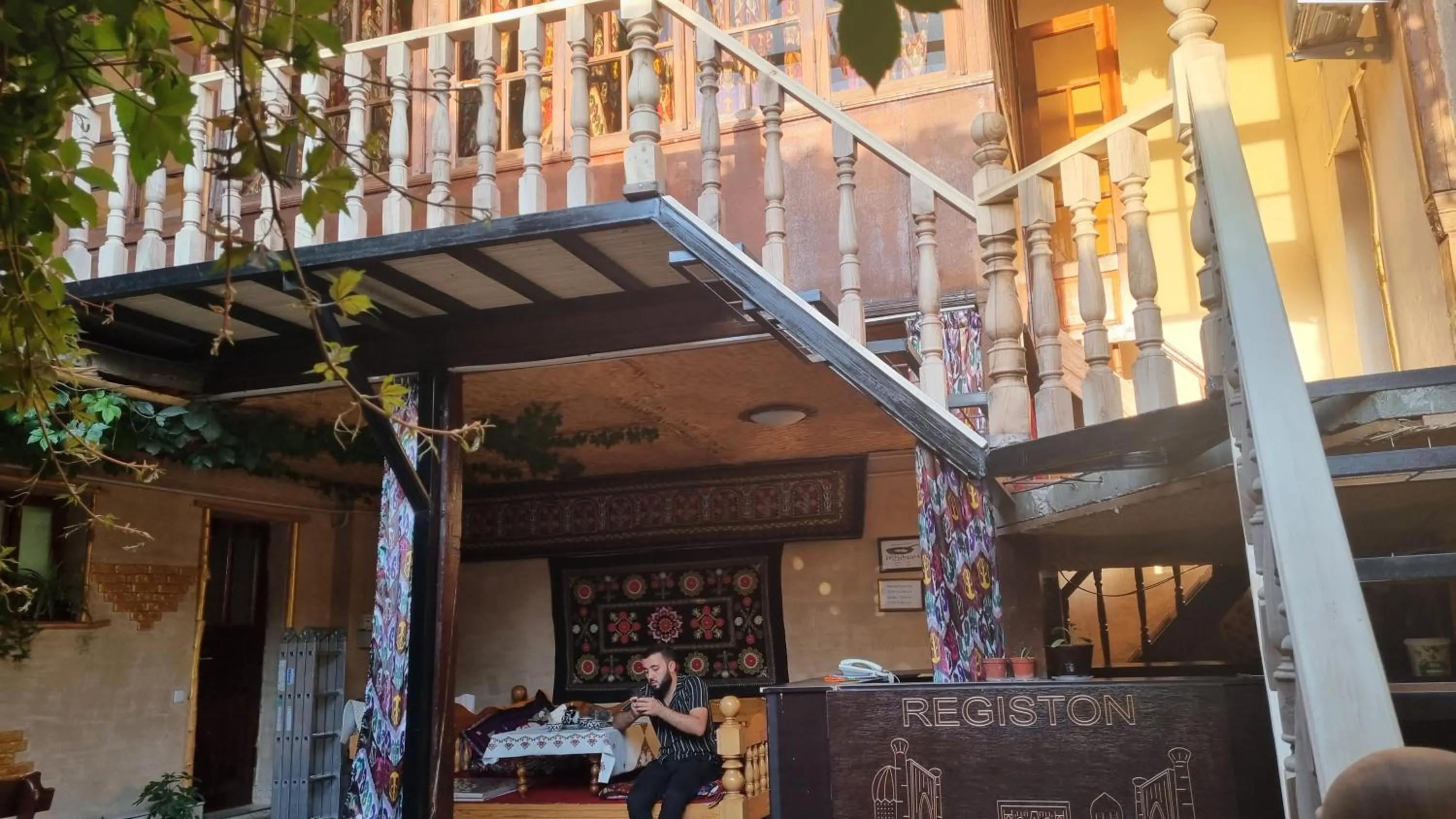 Property building in Hotel Registon Zargaron