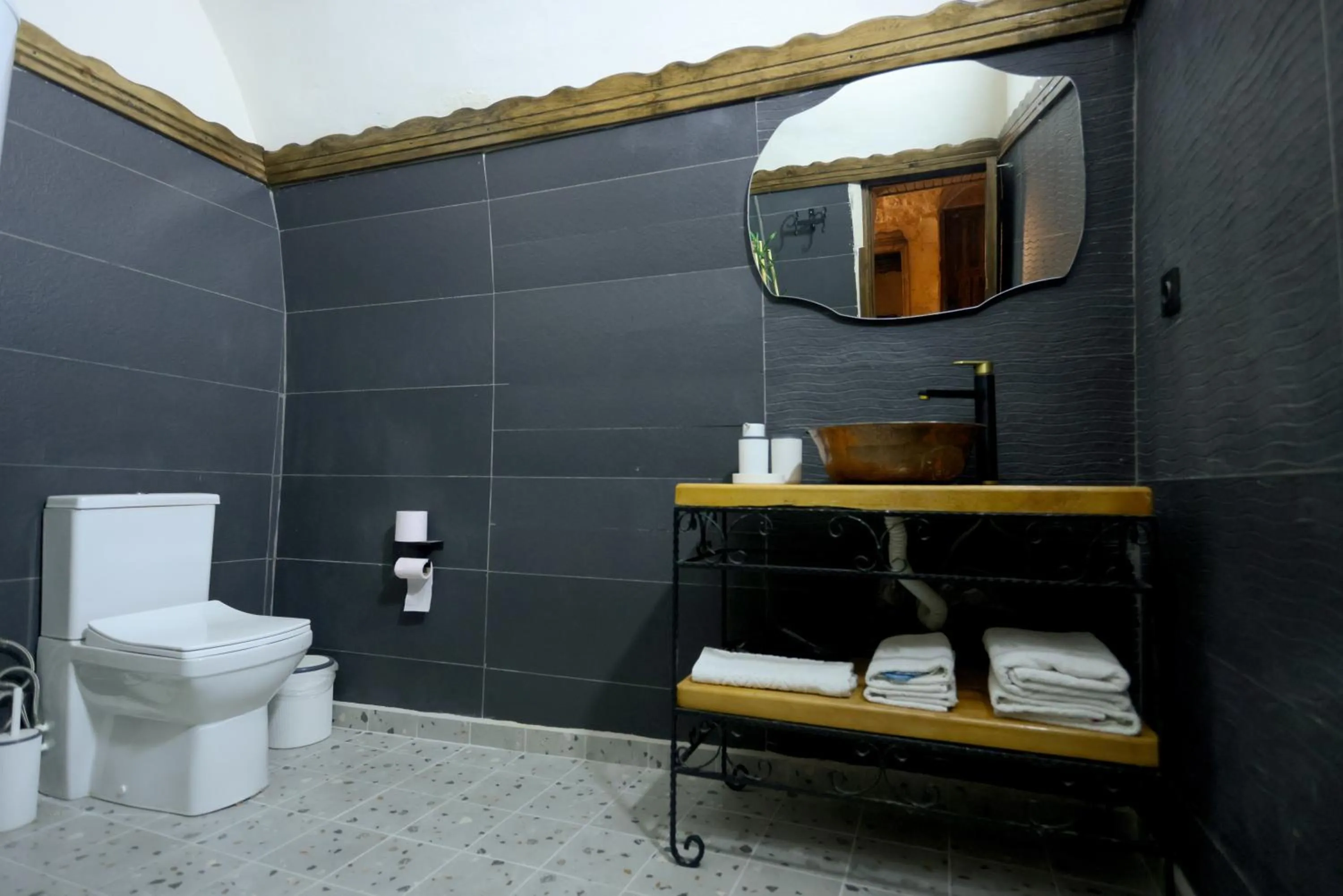 Toilet in ASTARTE HOTEL