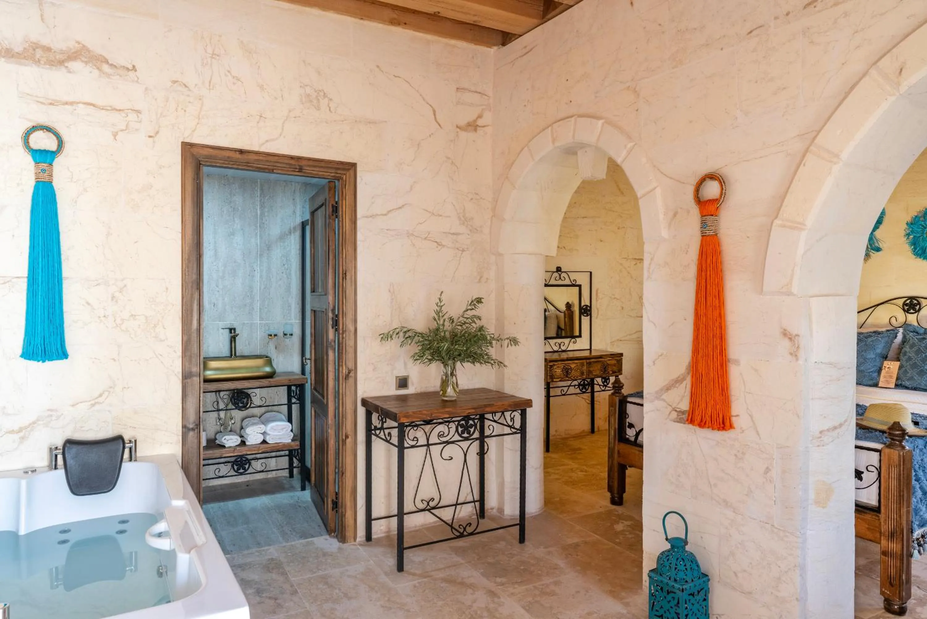 Hot Tub in ASTARTE HOTEL