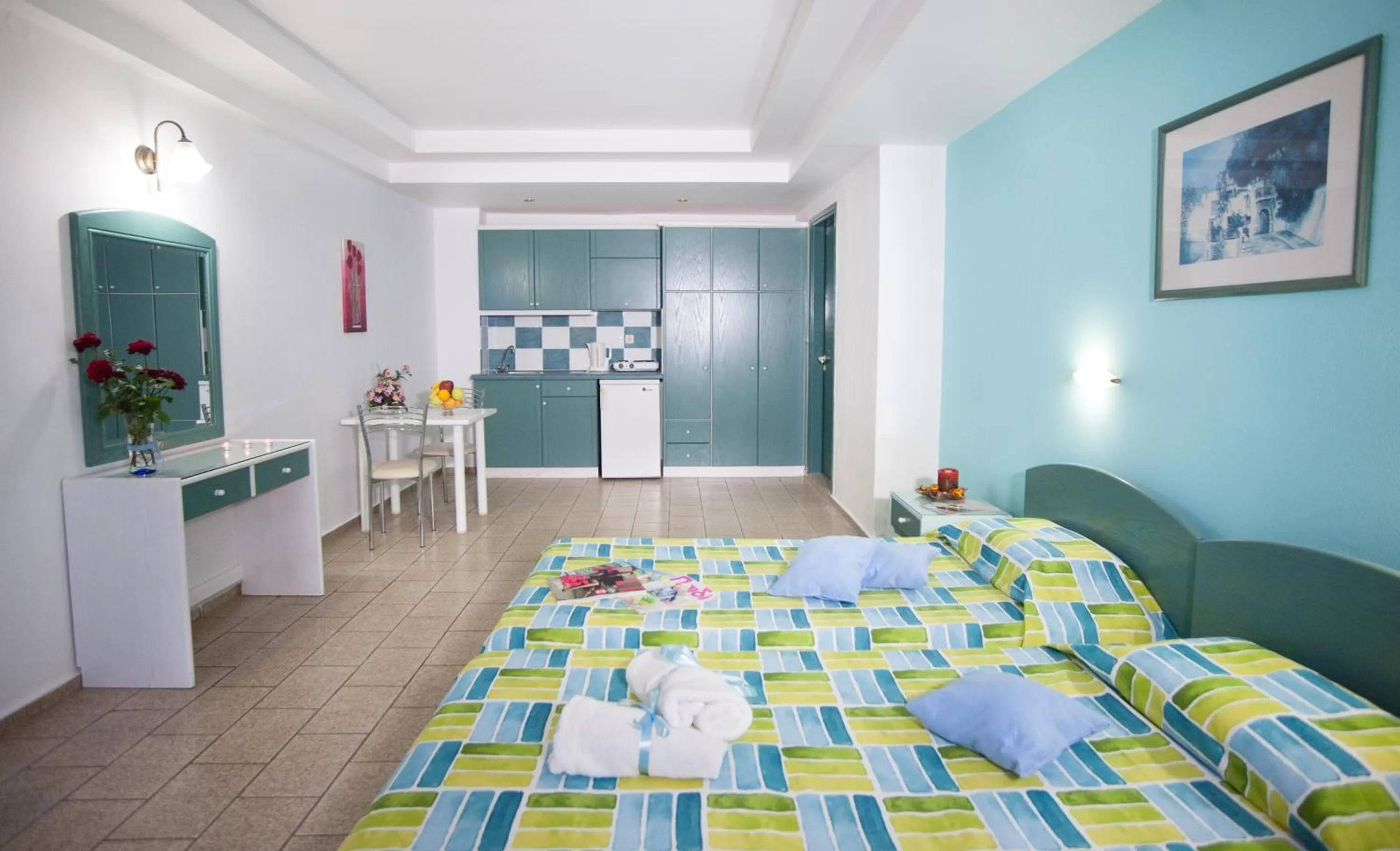 Bed in Theoni Apartments