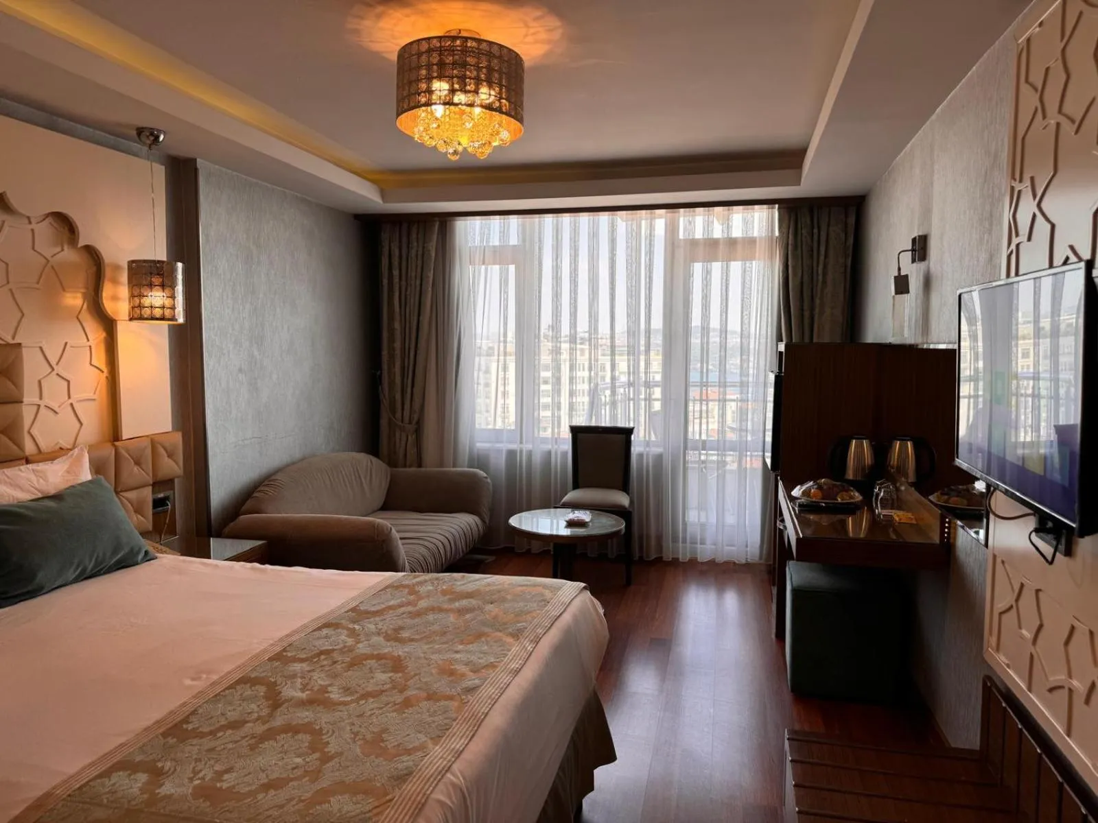 TV and multimedia, Bed in Grand Star Hotel Bosphorus & Spa