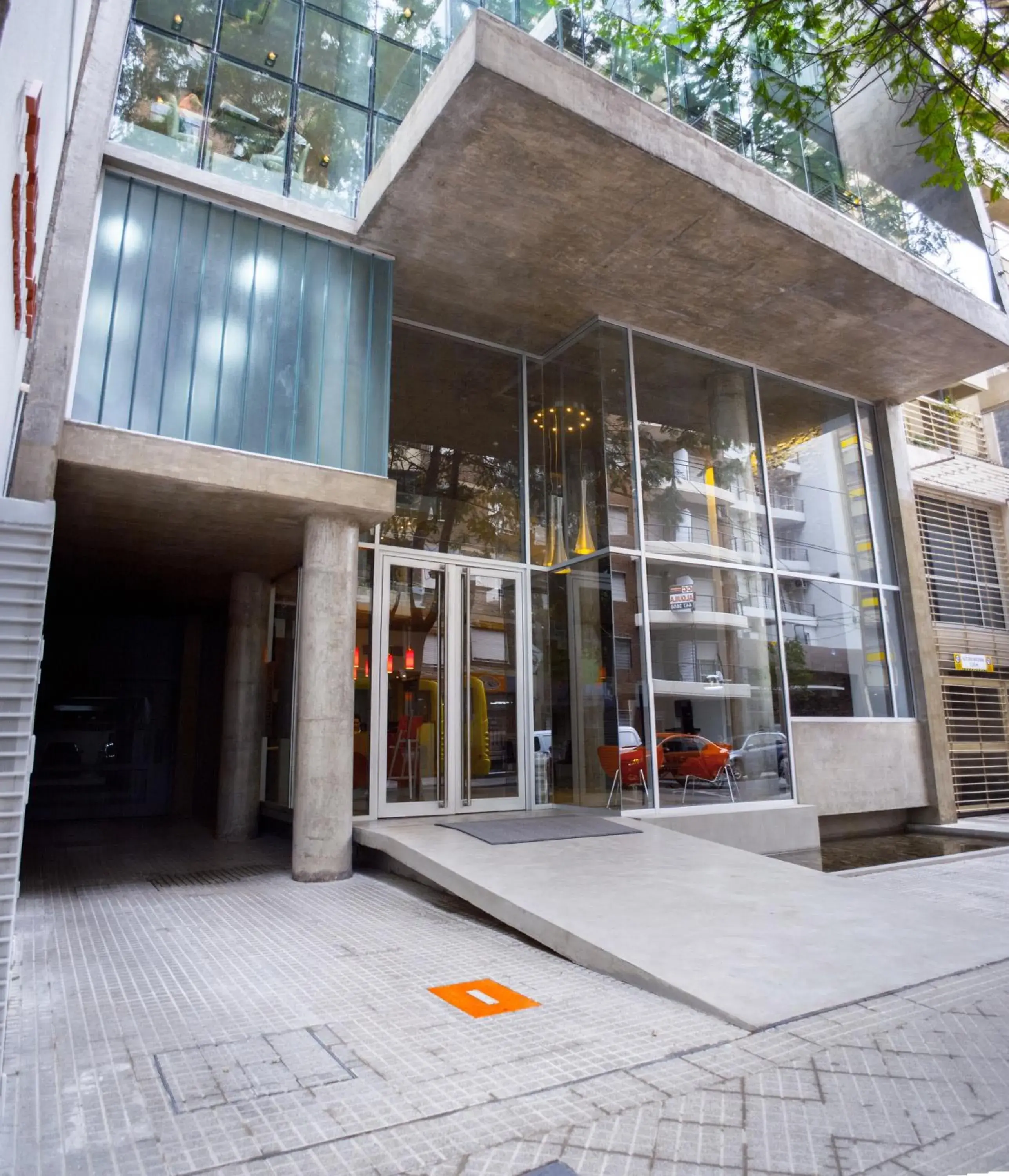 Facade/entrance in Amérian Rosario Facade/entrance in Amérian Rosario