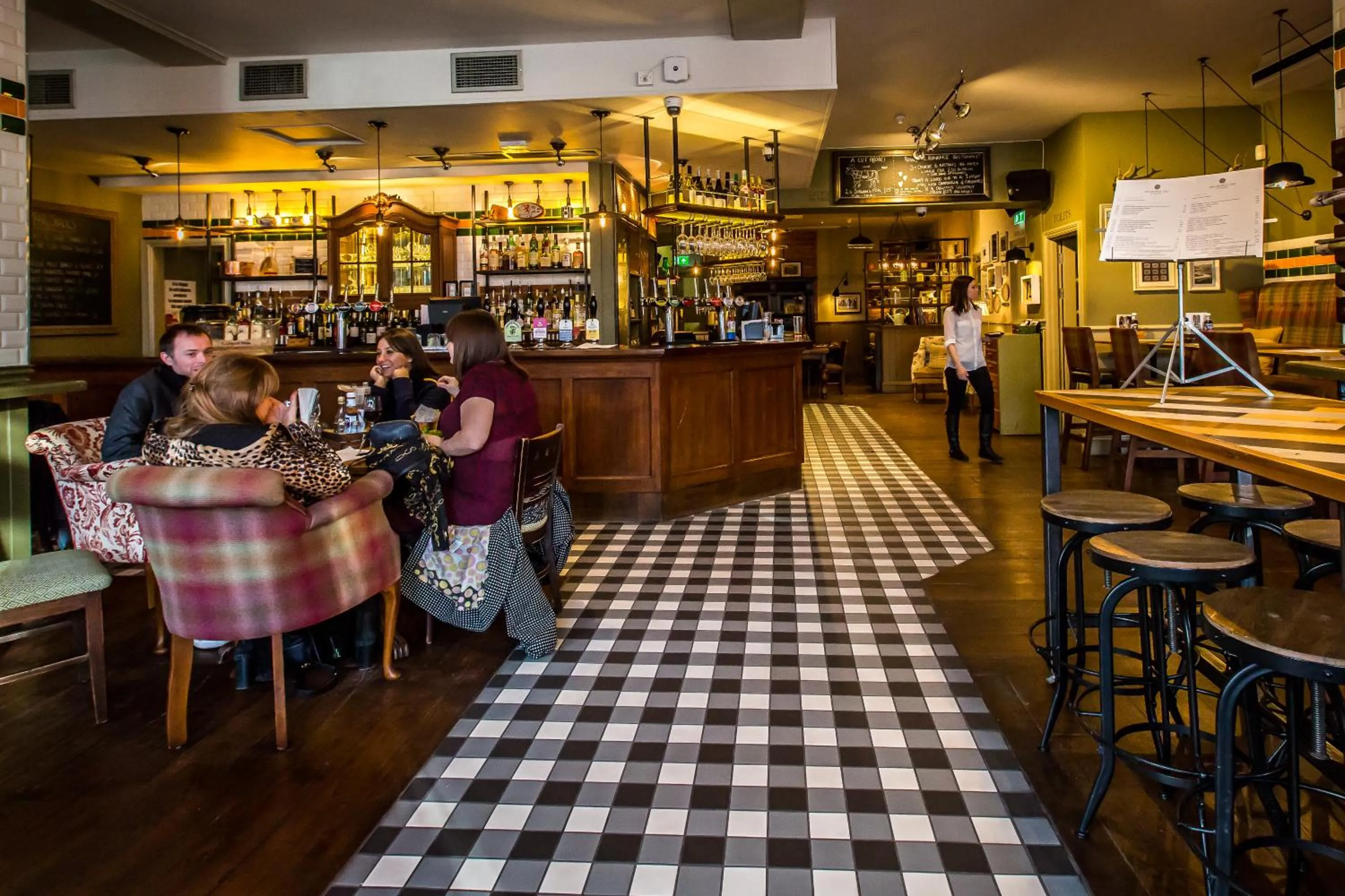 Lounge or bar in Orange Tree