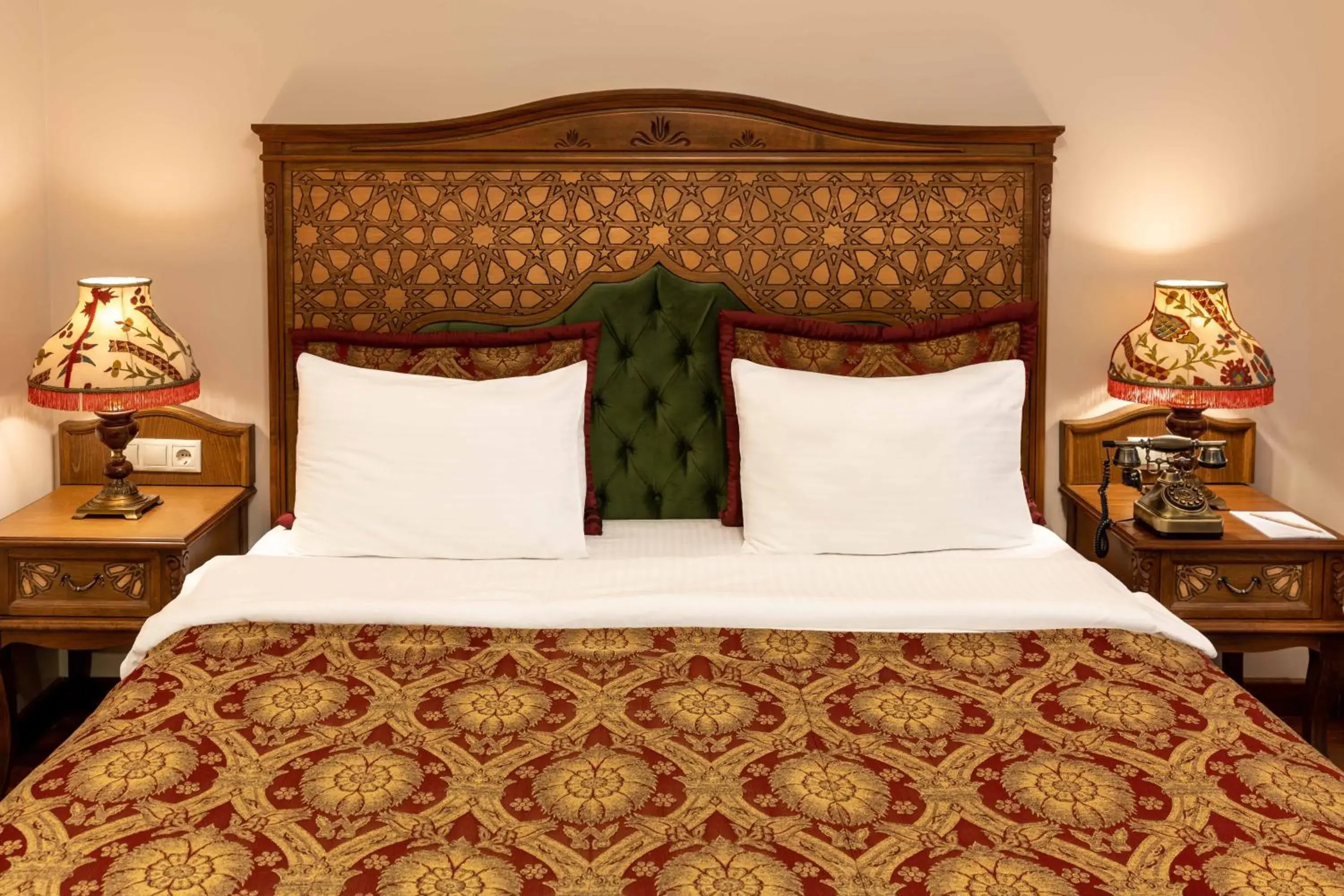 Deluxe Double or Twin Room - single occupancy in Hotel Sultanhan - Special Category Deluxe Double or Twin Room - single occupancy in Hotel Sultanhan - Special Category
