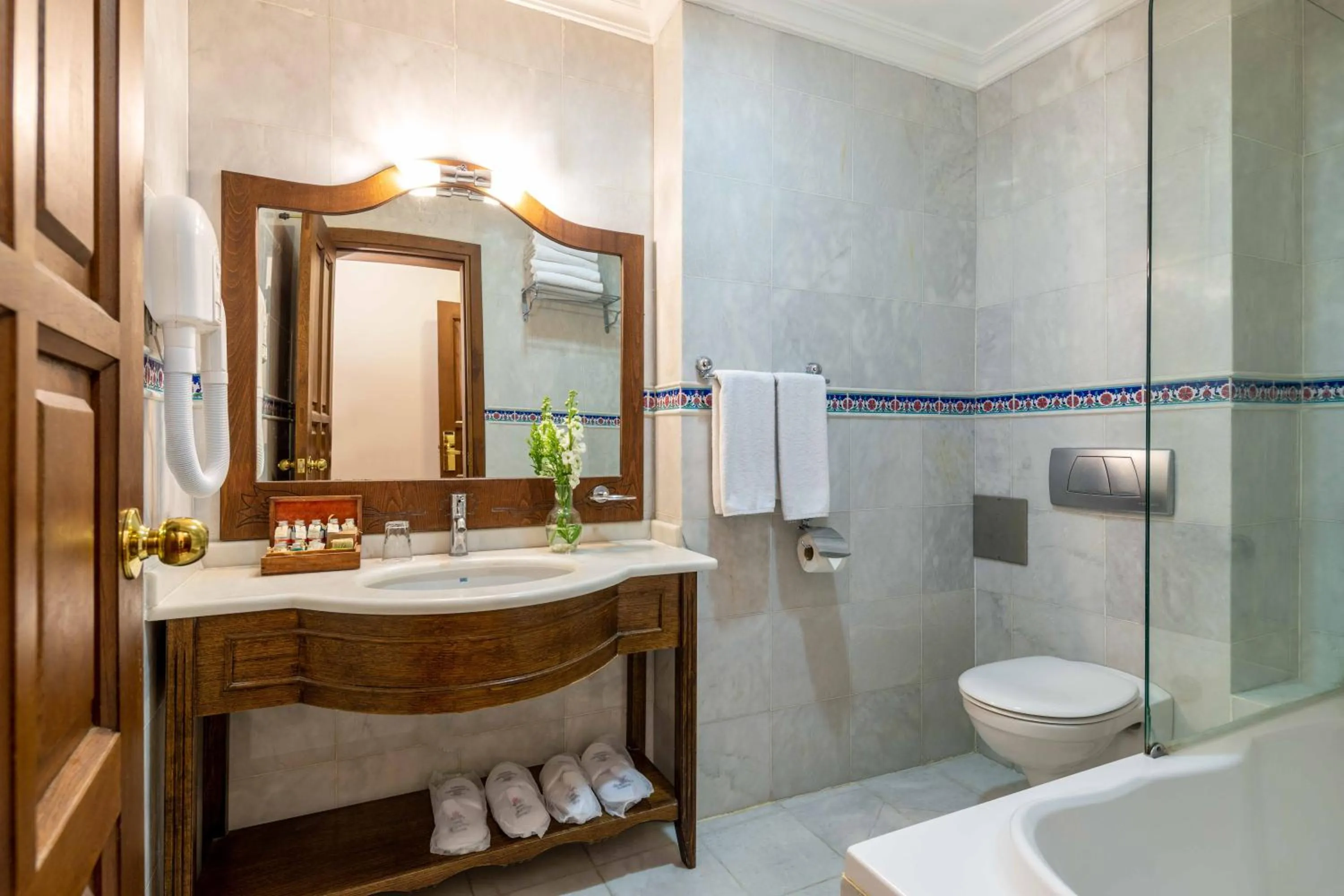 Hotel Sultanhan - Special Category