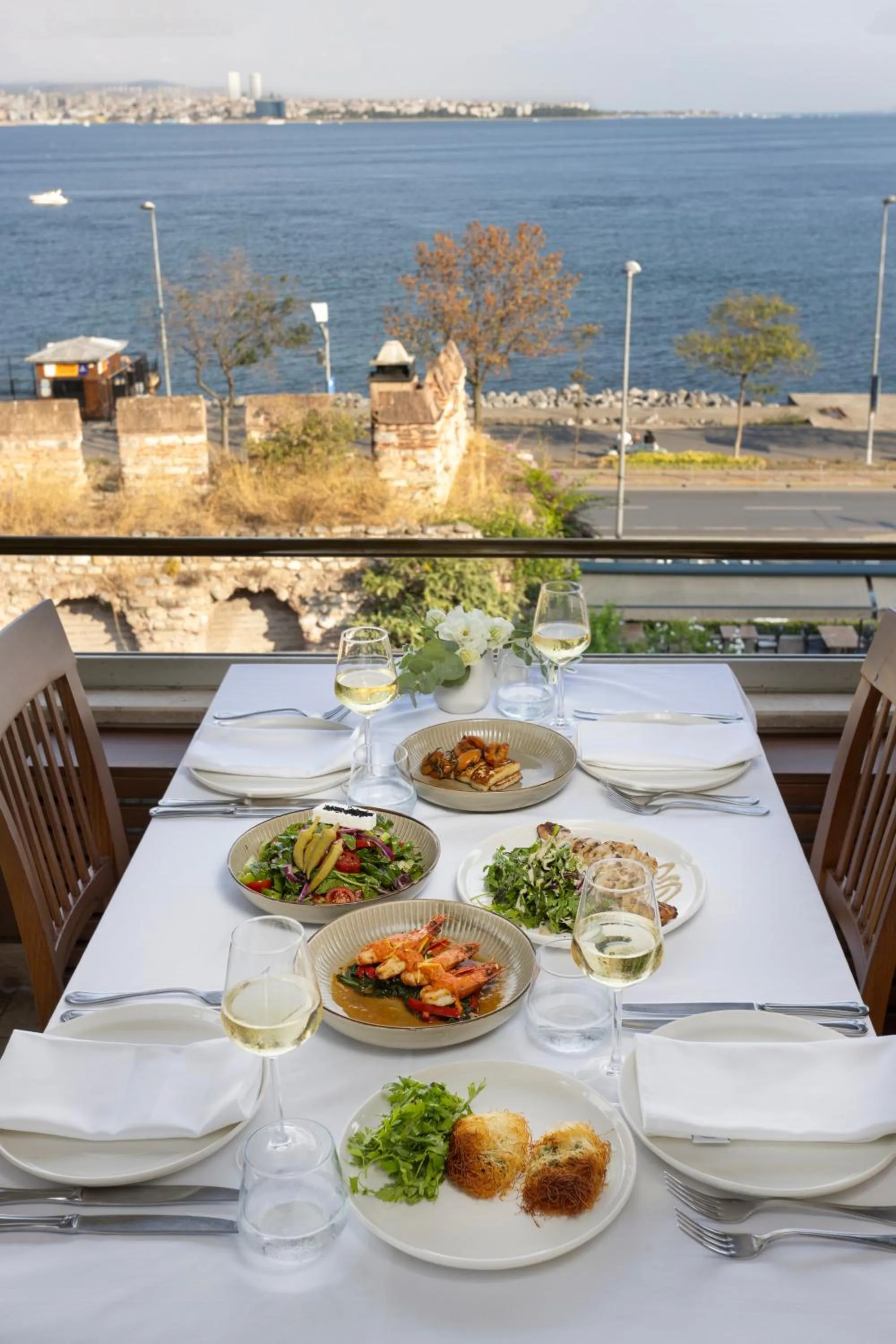 Food and drinks in Armada Istanbul Old City Hotel