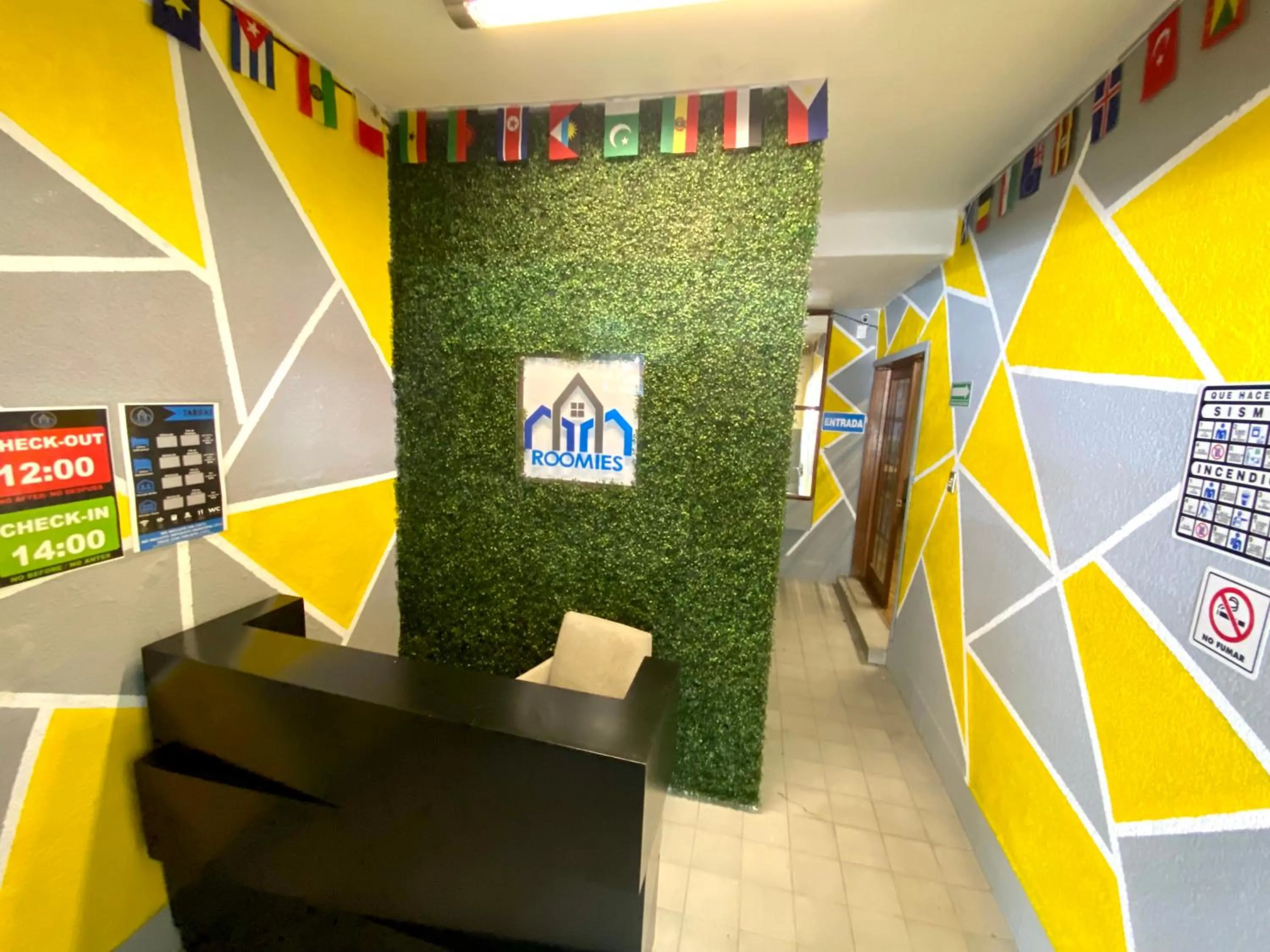 Lobby or reception in ROOMIES HOSTEL Condesa