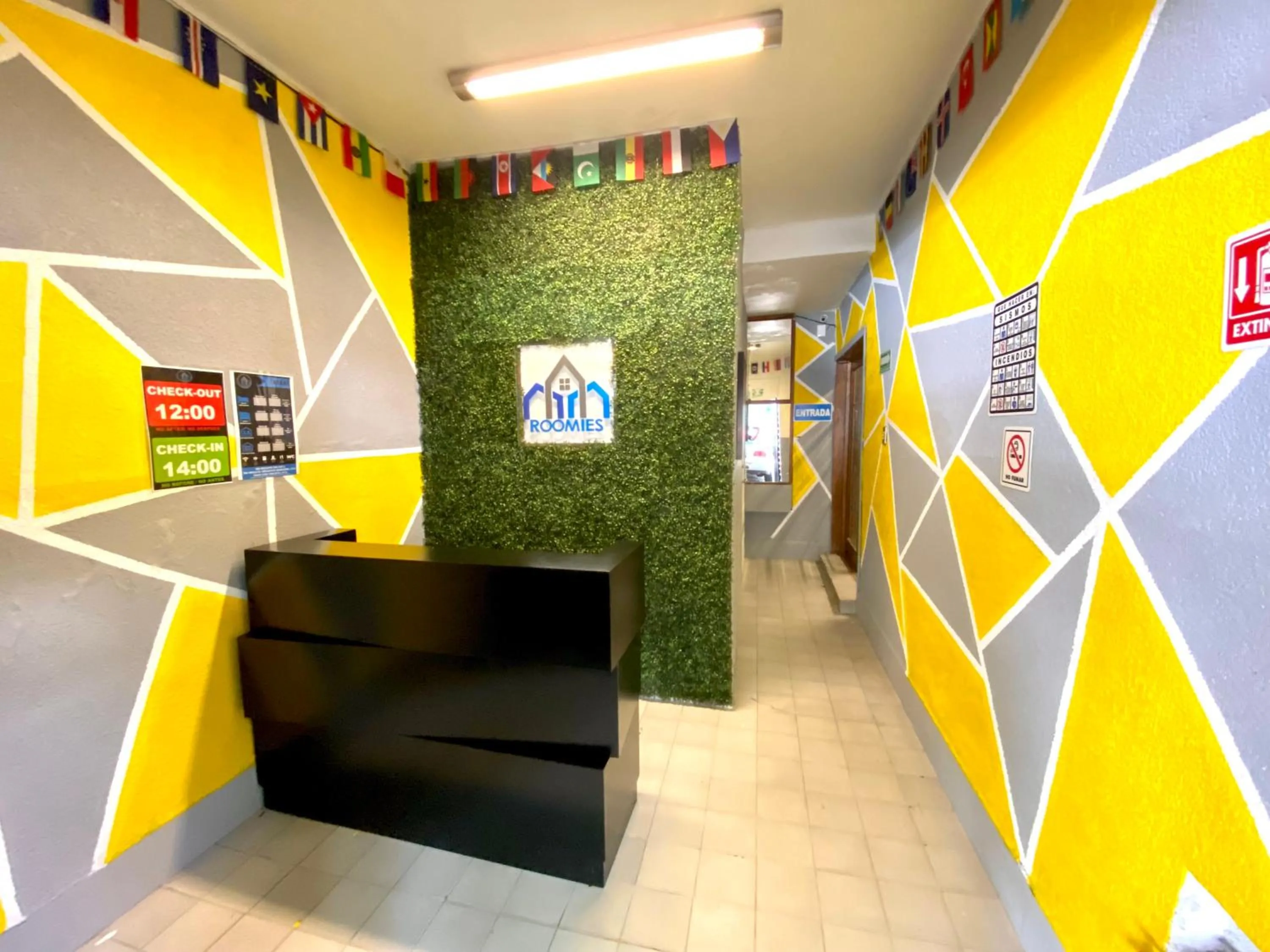 Lobby or reception in ROOMIES HOSTEL Condesa