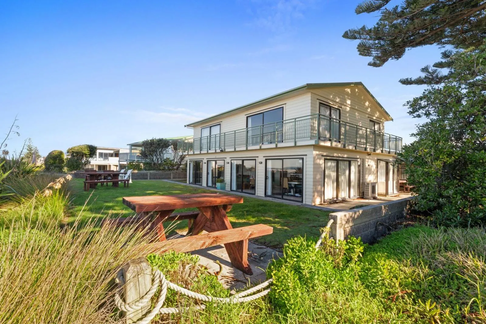 Beach Galore - Waihi Beach Holiday Home