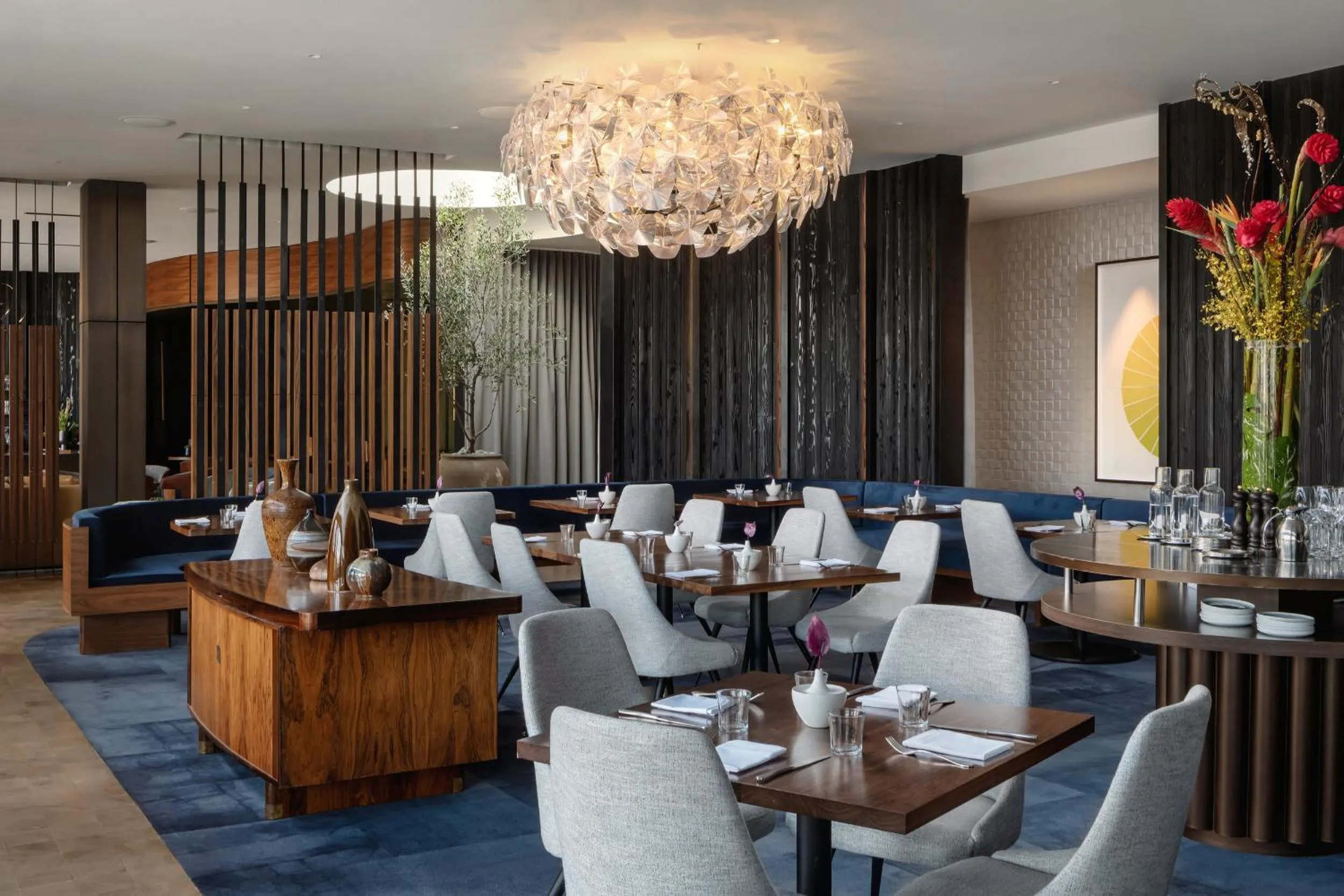 Restaurant/places to eat in The Loren Hotel Austin