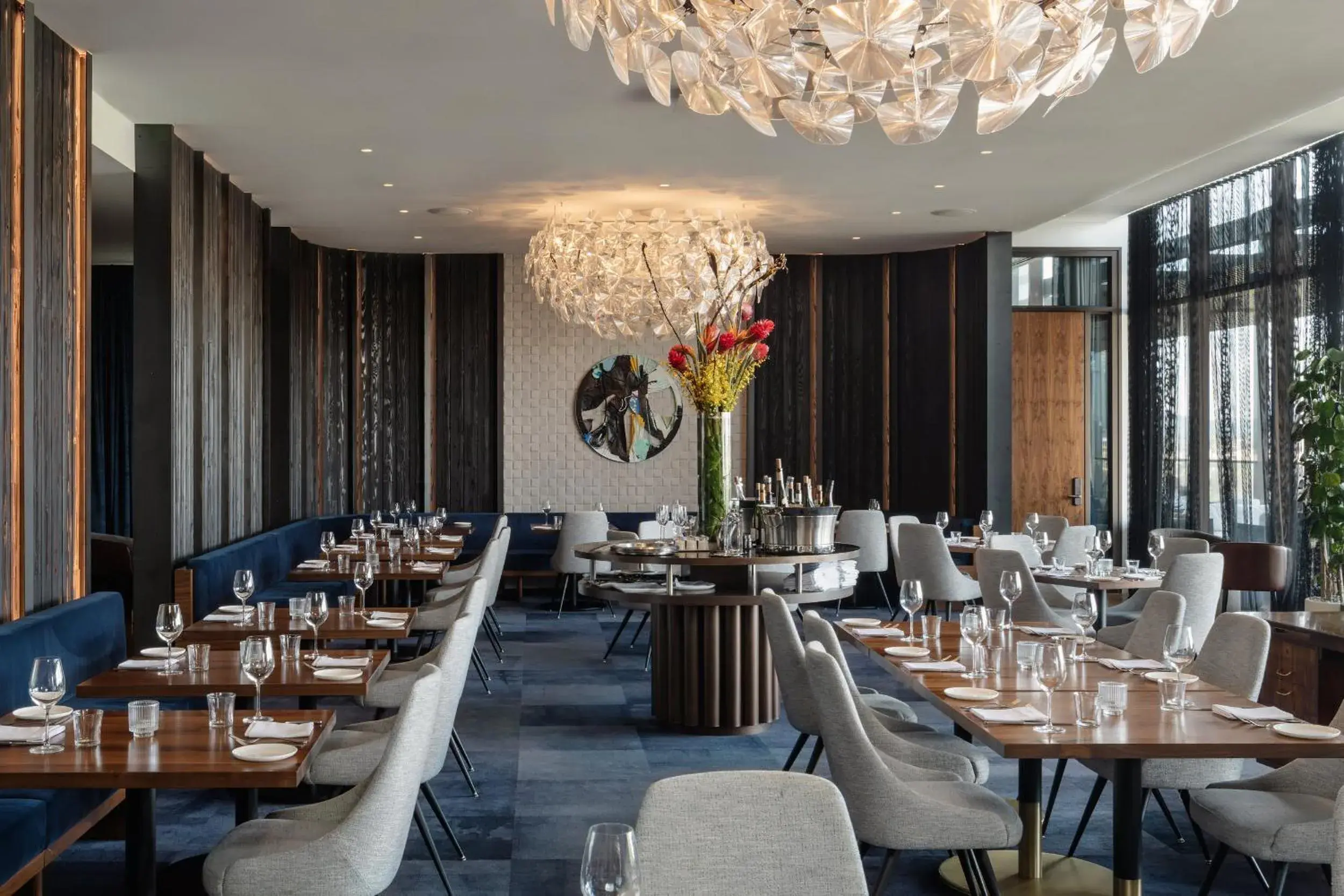 Restaurant/places to eat in The Loren Hotel Austin Restaurant/places to eat in The Loren Hotel Austin