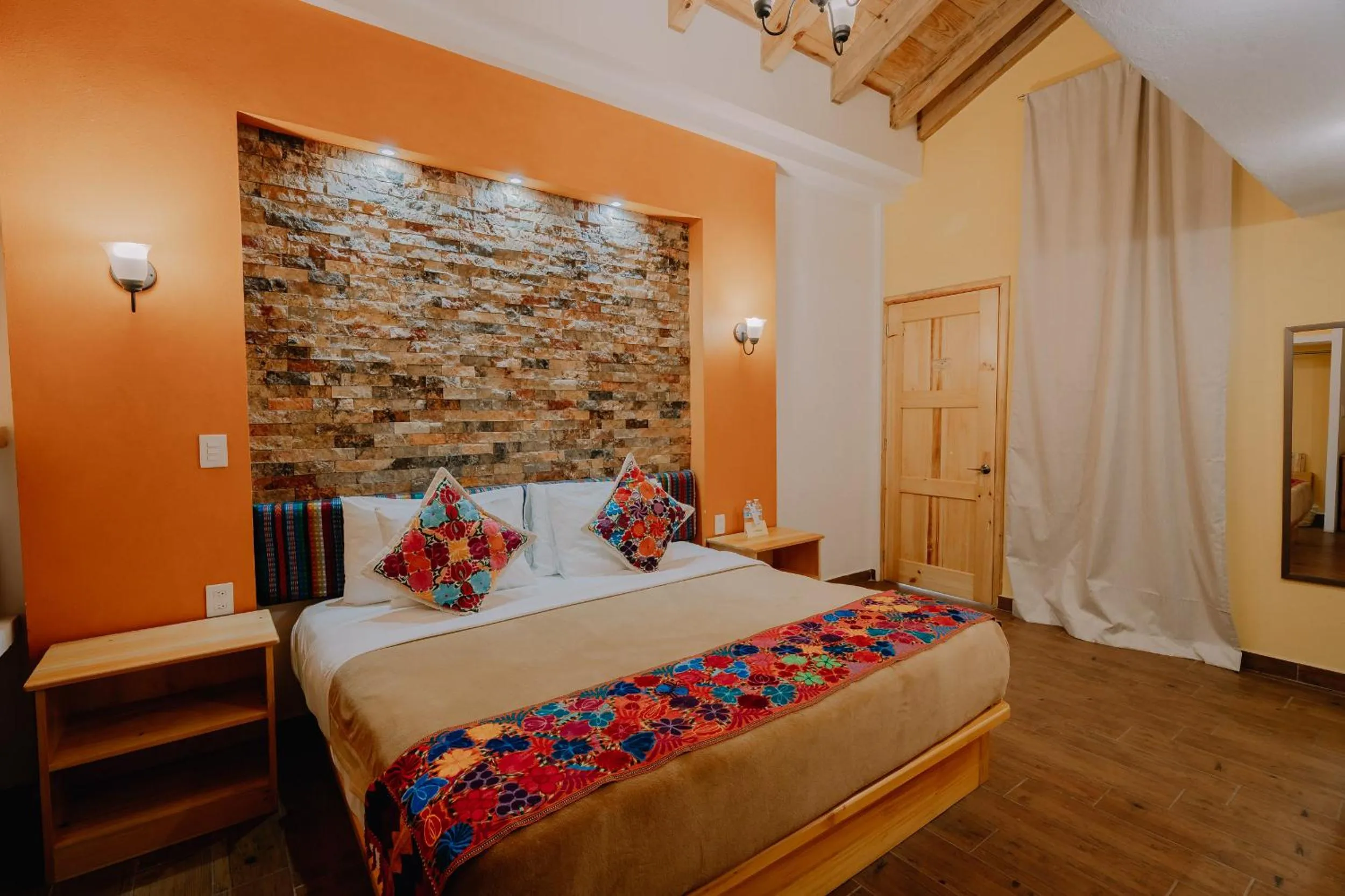 Photo of the whole room, Bed in Hotel Cielo y Selva, San Cristobal de las Casas