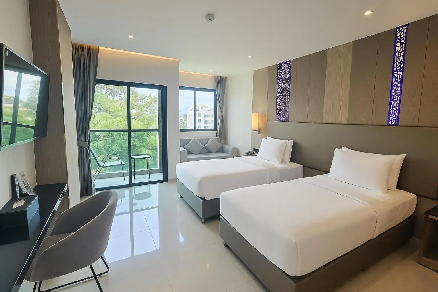 Family Suite with Balcony in THE TJ HOTEL Pattaya Family Suite with Balcony in THE TJ HOTEL Pattaya