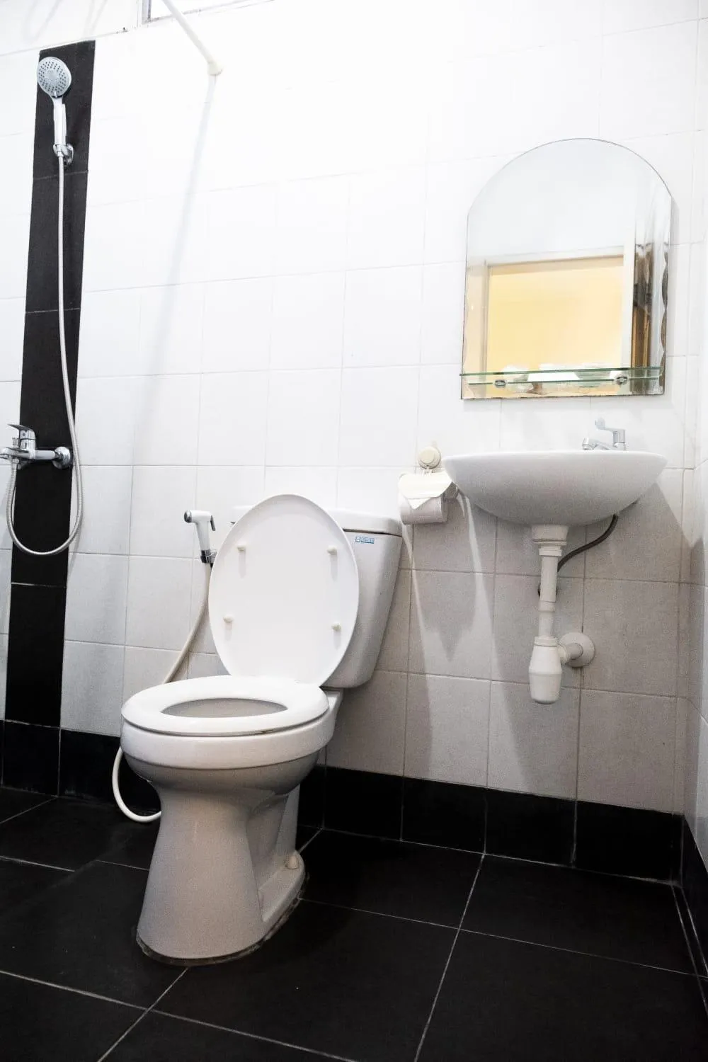 Toilet in Gaing Mas Residence By Gaing Mas Group