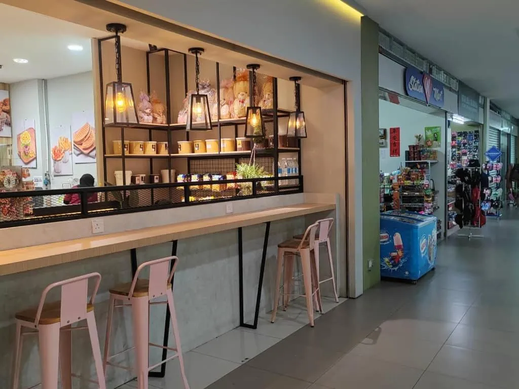 Shopping Area in LI HUA HOTEL , BINTULU SENTRAL