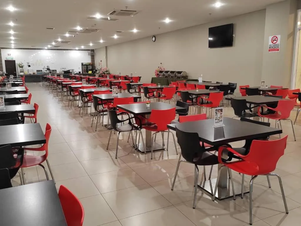Restaurant/places to eat in LI HUA HOTEL , BINTULU SENTRAL