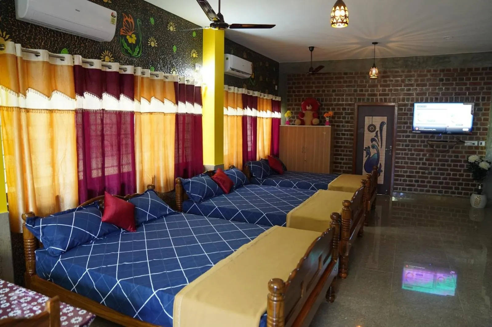 TV and multimedia in Paradise Forest Resort