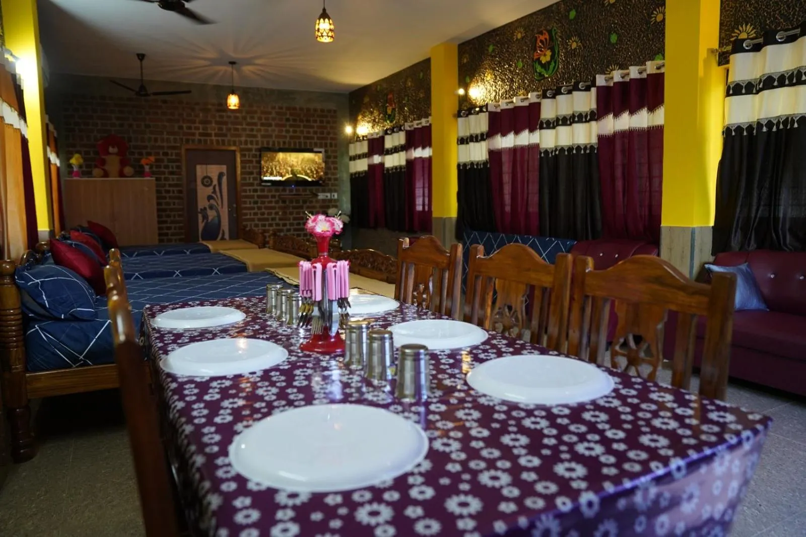 Dining area in Paradise Forest Resort