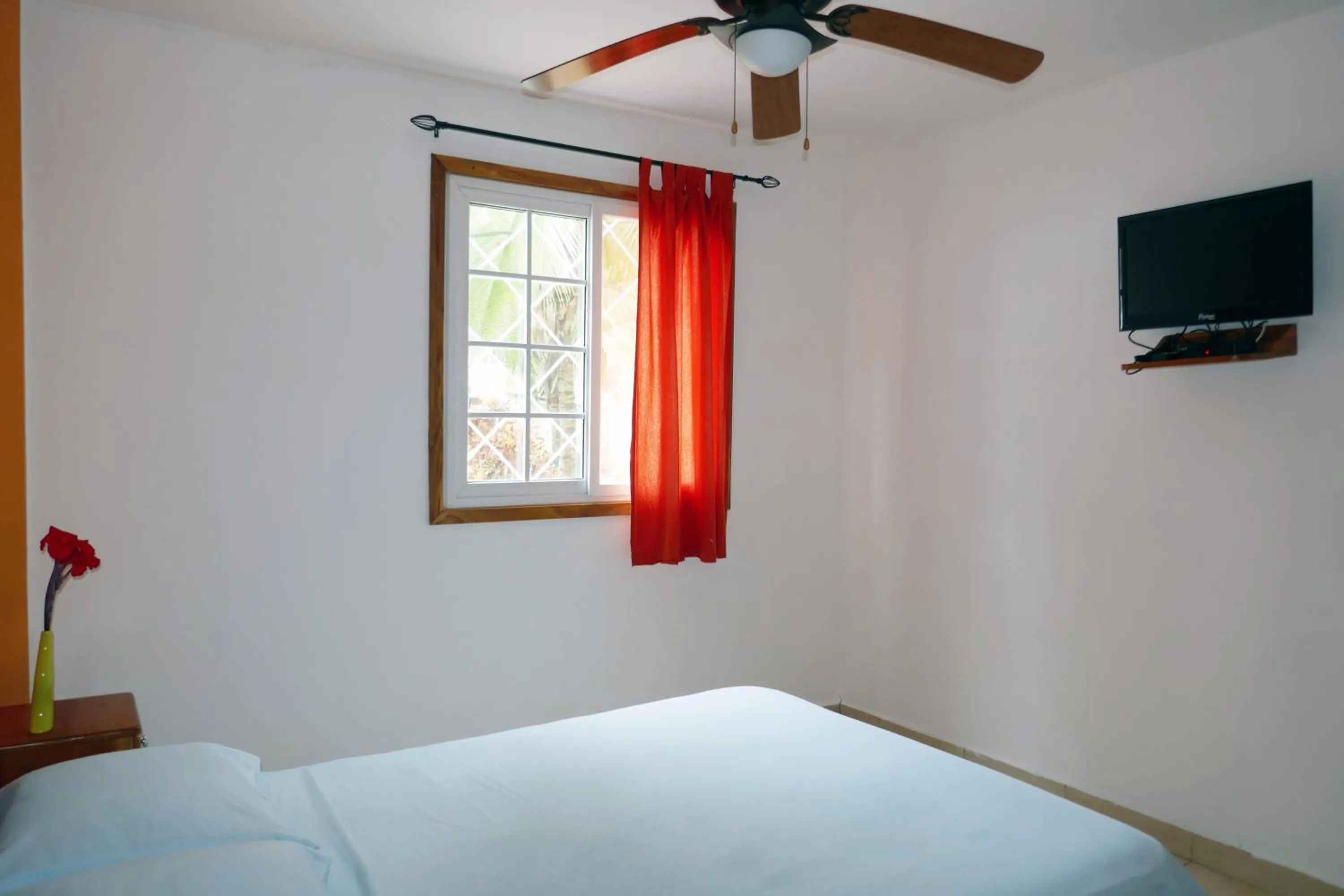 Bedroom, Bed in Kevin Kondos