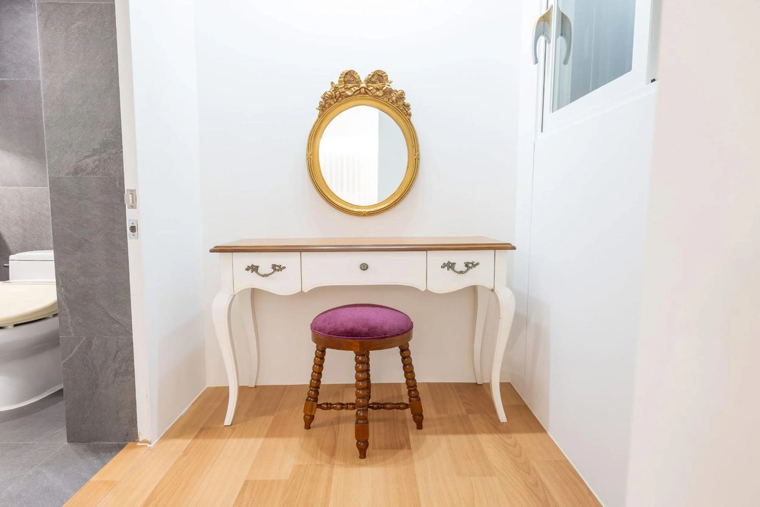 Jeju BunkerHotel&Resort