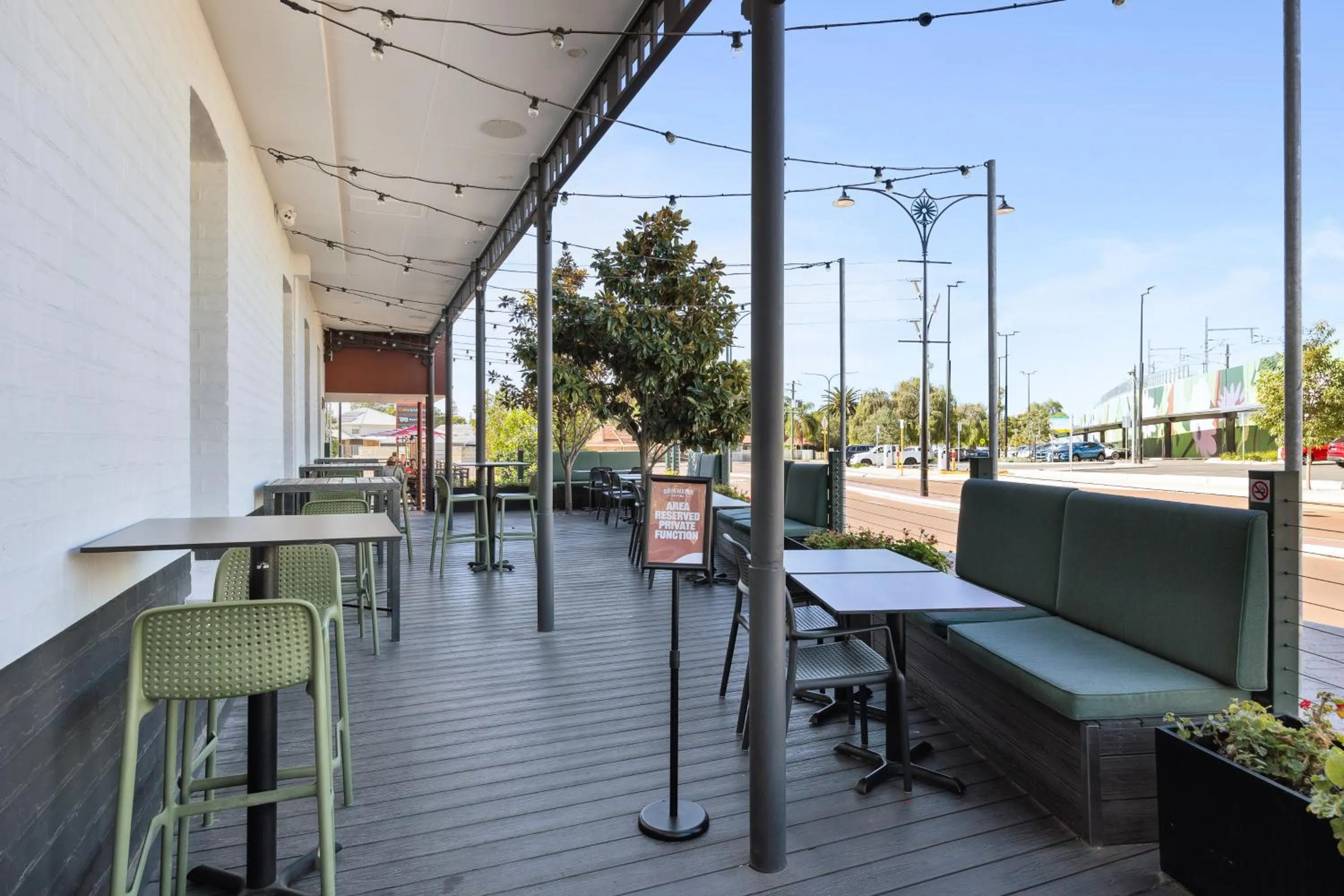 Property building in Quality Hotel Bayswater