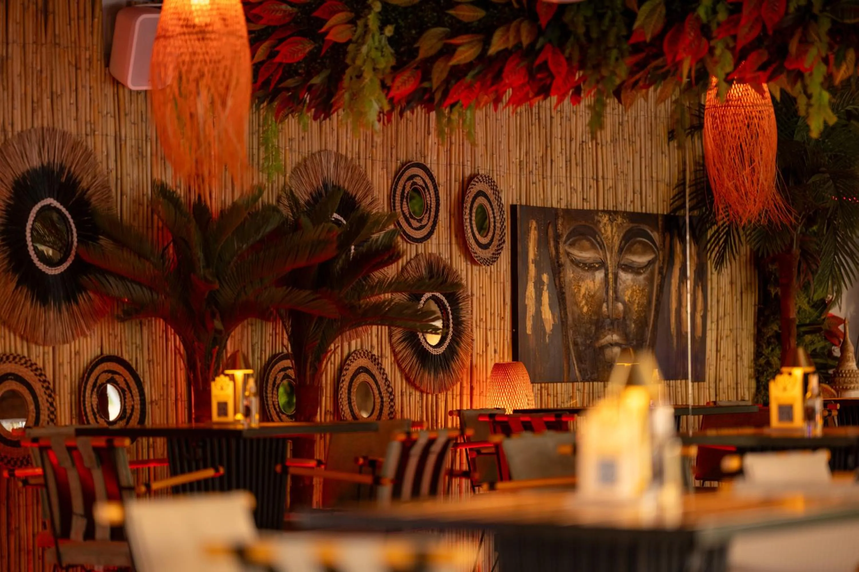 Restaurant/places to eat in Palmonte Suites Hotel & SPA