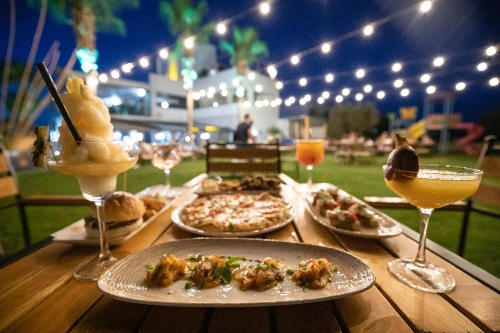 Restaurant/places to eat in Palmonte Suites Hotel & SPA