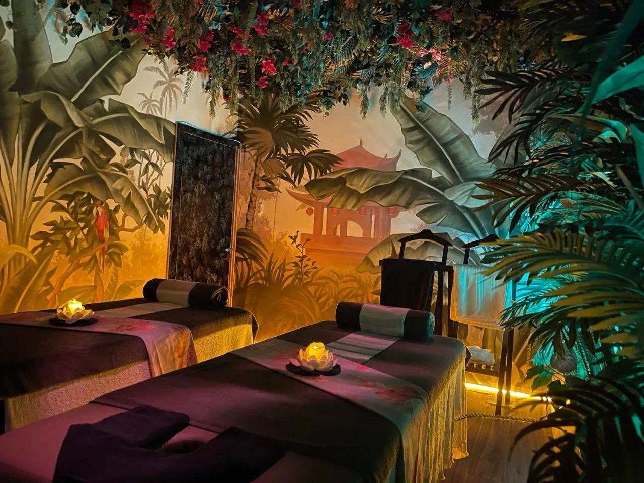 Massage in Palmonte Suites Hotel & SPA