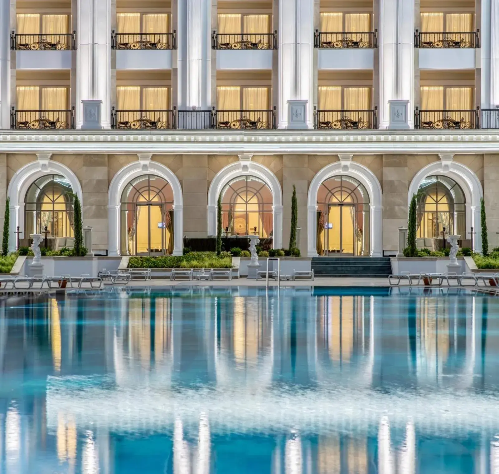 Pool view in Merit Royal Diamond Hotel & SPA Pool view in Merit Royal Diamond Hotel & SPA