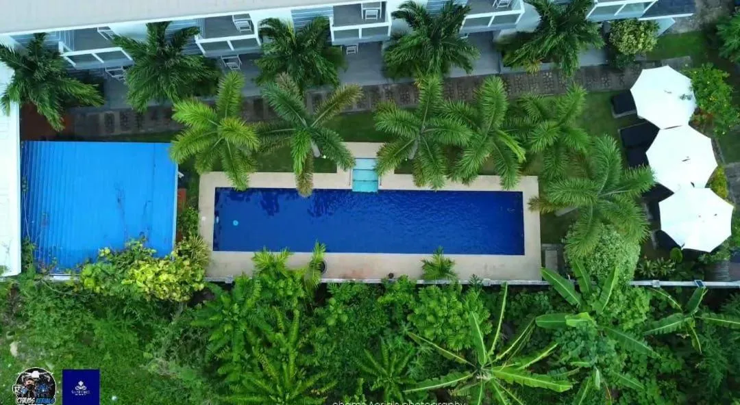 Swimming pool in Sapphire Boutique Resort