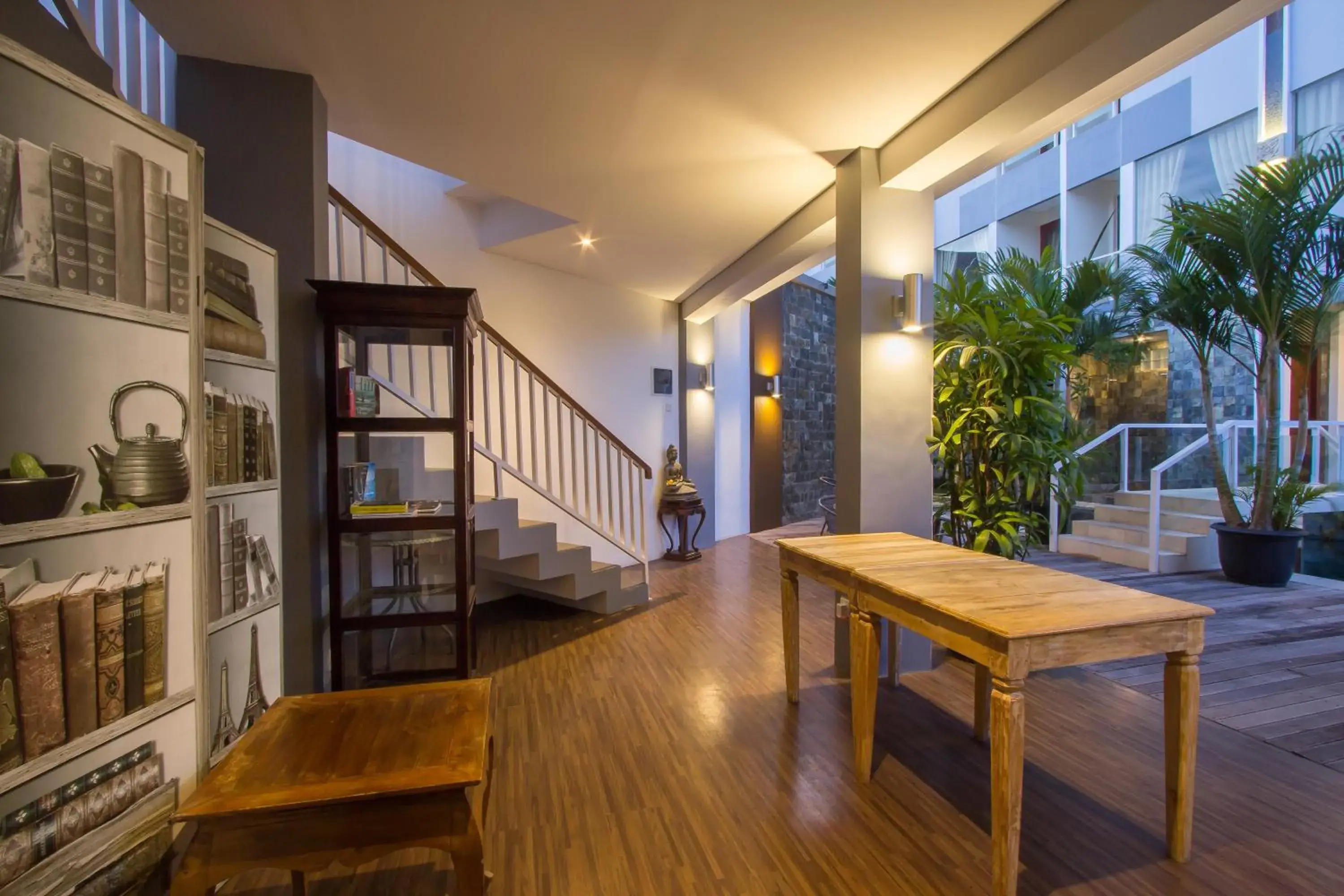 Restaurant/places to eat in M Suite Bali Restaurant/places to eat in M Suite Bali